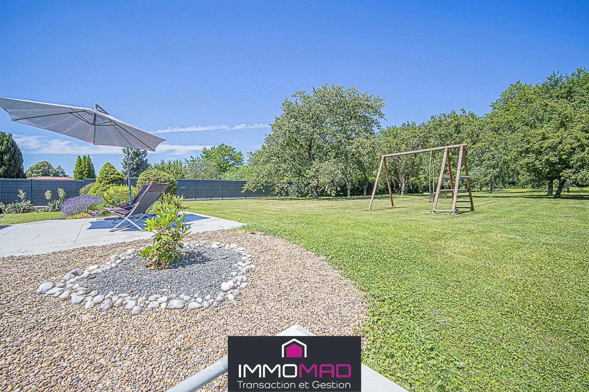 Magnifique maison de plain-pied de 140 m² à Verdun avec piscine et grand terrain 