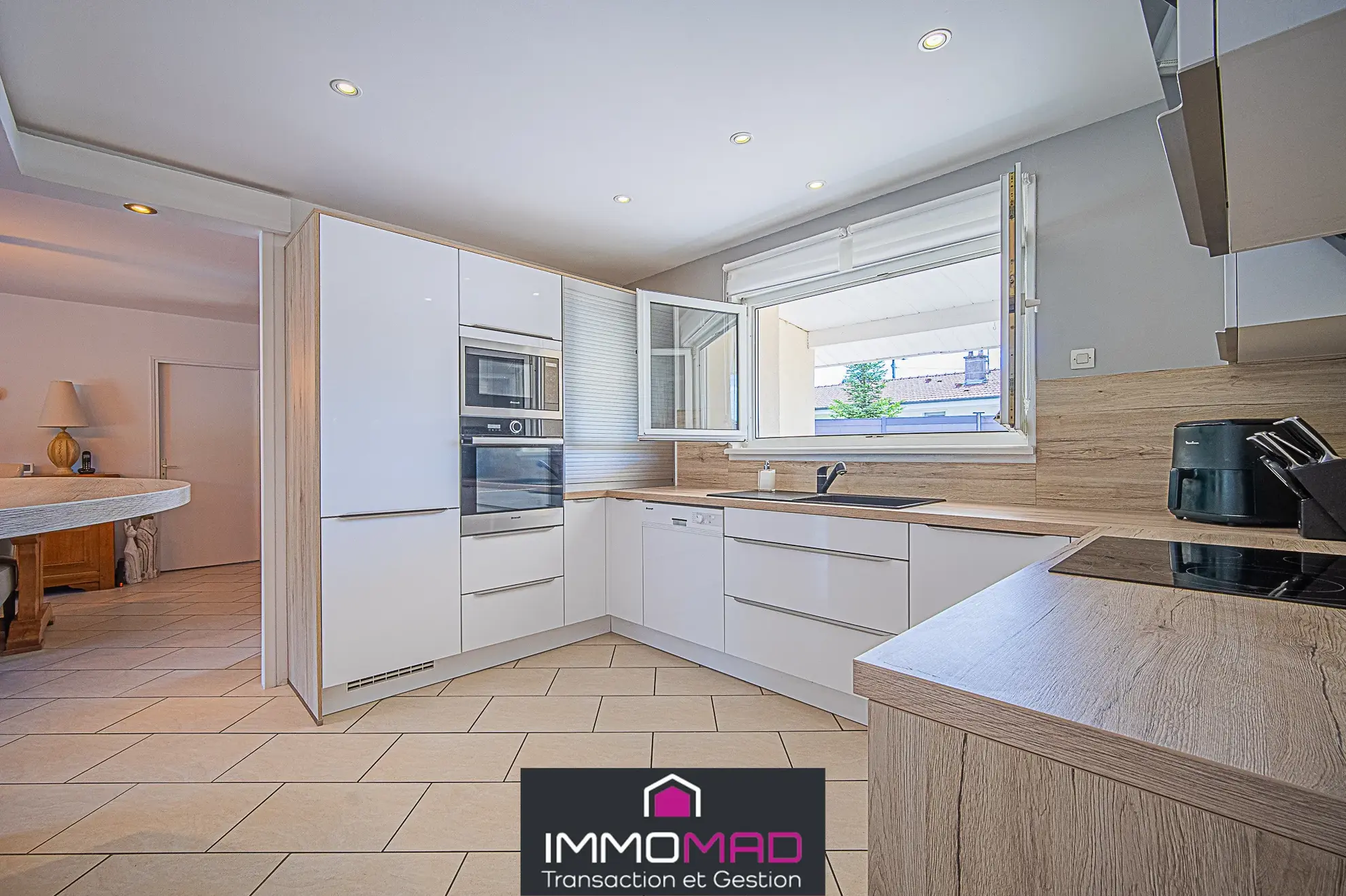 Magnifique maison de plain-pied de 140 m² à Verdun avec piscine et grand terrain 