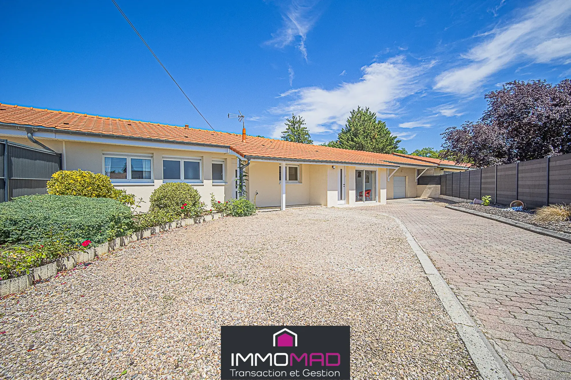 Magnifique maison de plain-pied de 140 m² à Verdun avec piscine et grand terrain 