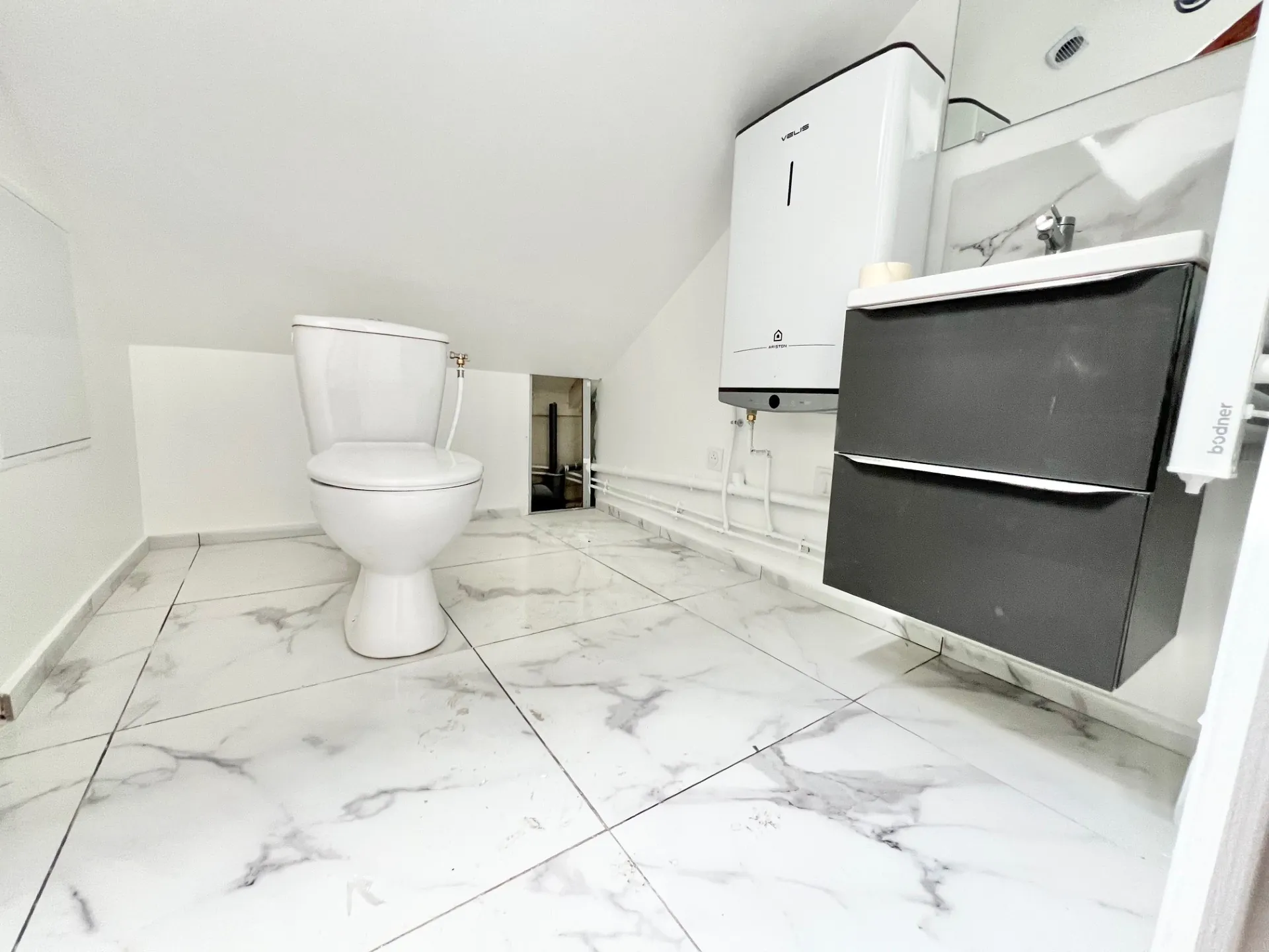 Appartement T2 à vendre à Rouen, secteur Place Saint-Marc, dernière étage, rénové, cave, 41,40 m² 