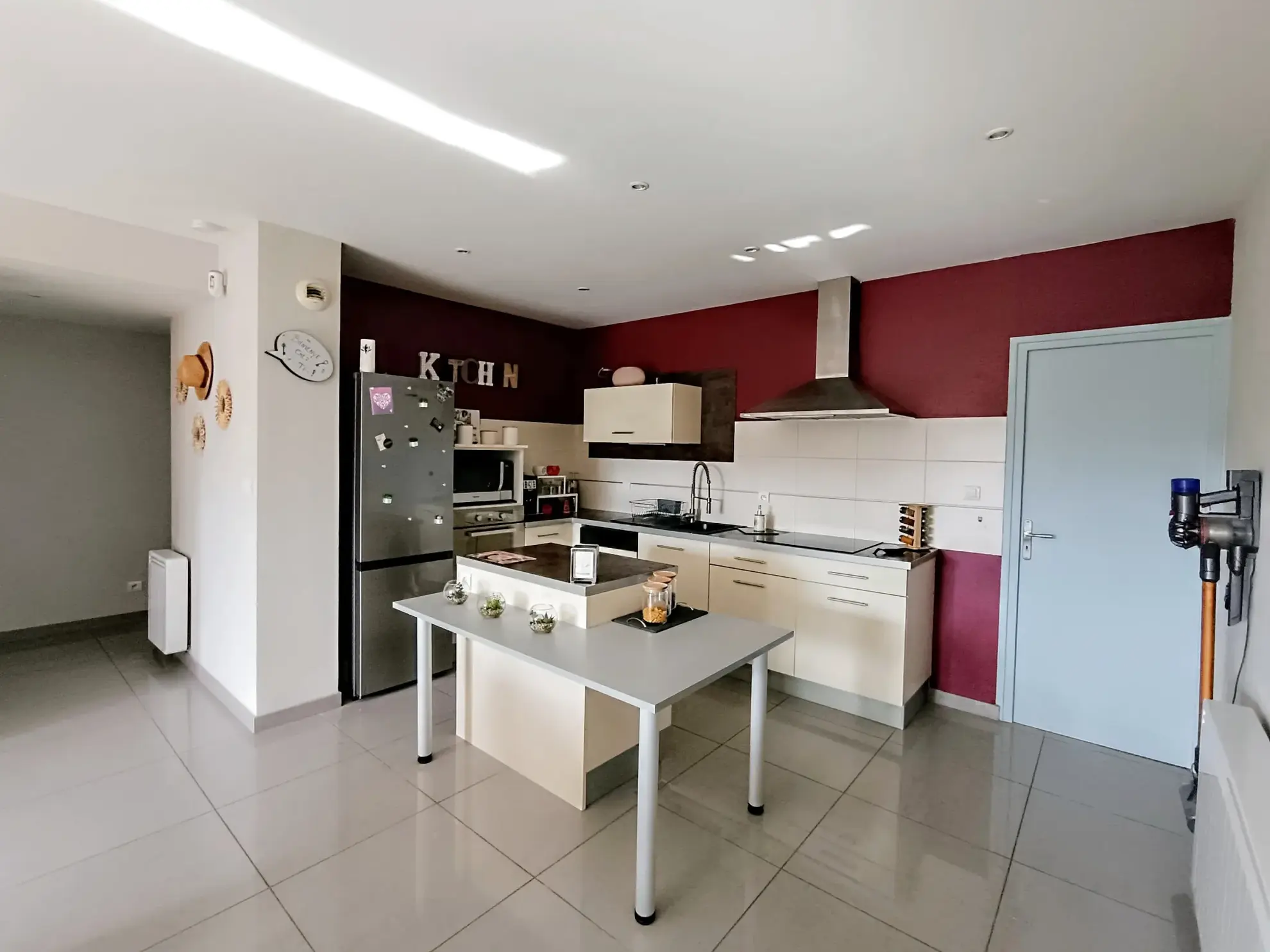 Appartement de 107,43 m² avec vue campagne à Saint Victor Malescours 