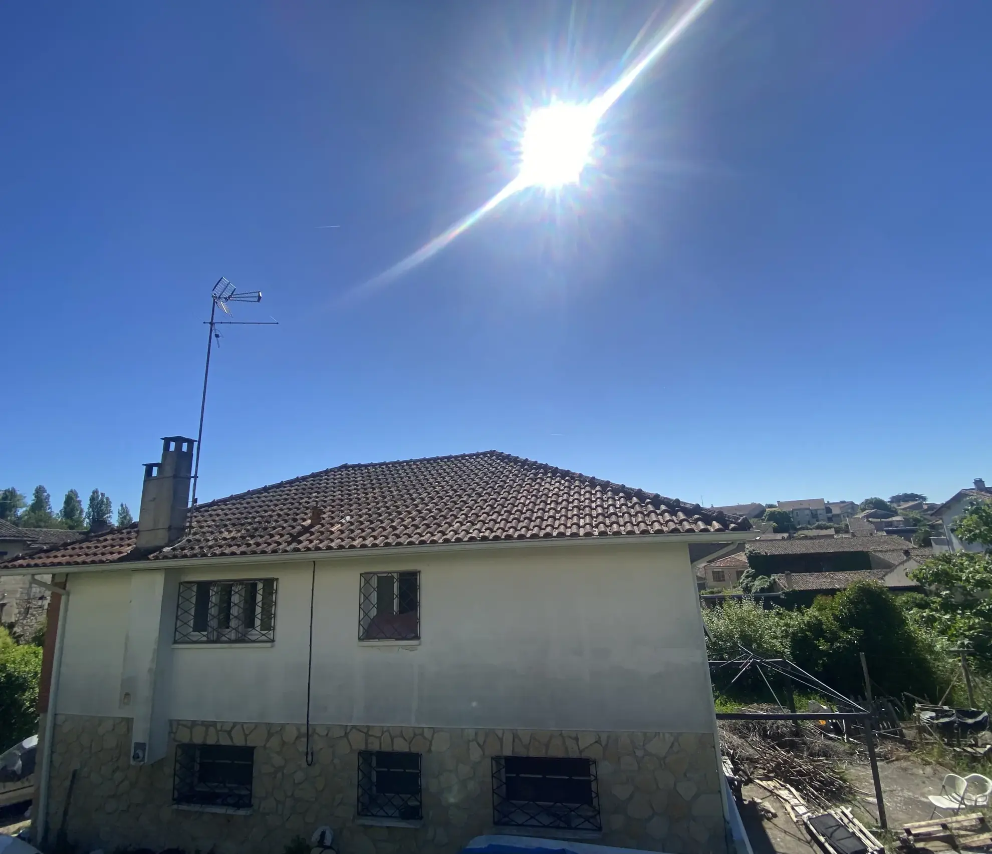 Maison de 140 m² avec garage et jardin à La Réole, centre-ville 