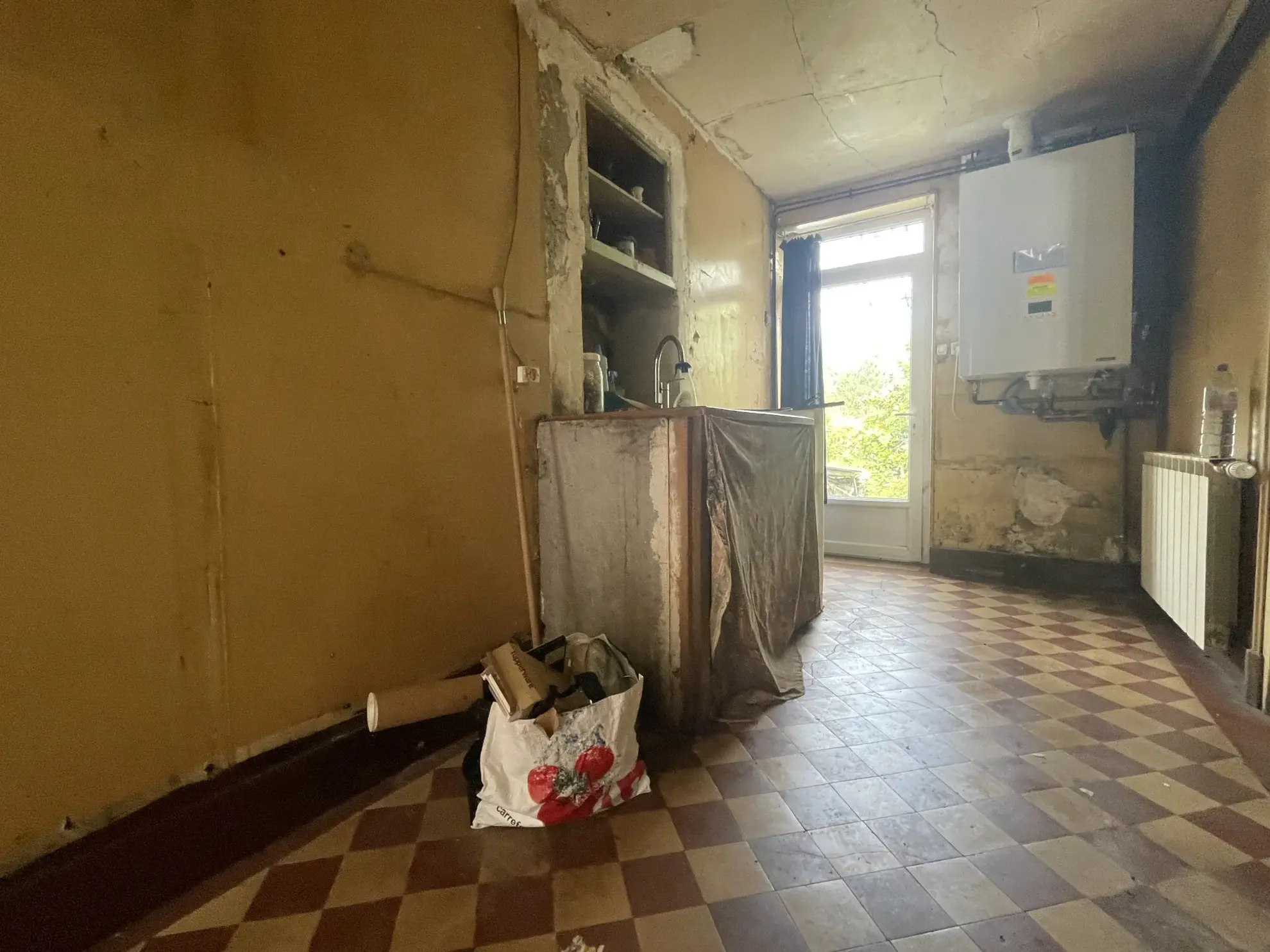 Maison de plain-pied avec jardin à Premery proche du centre-ville