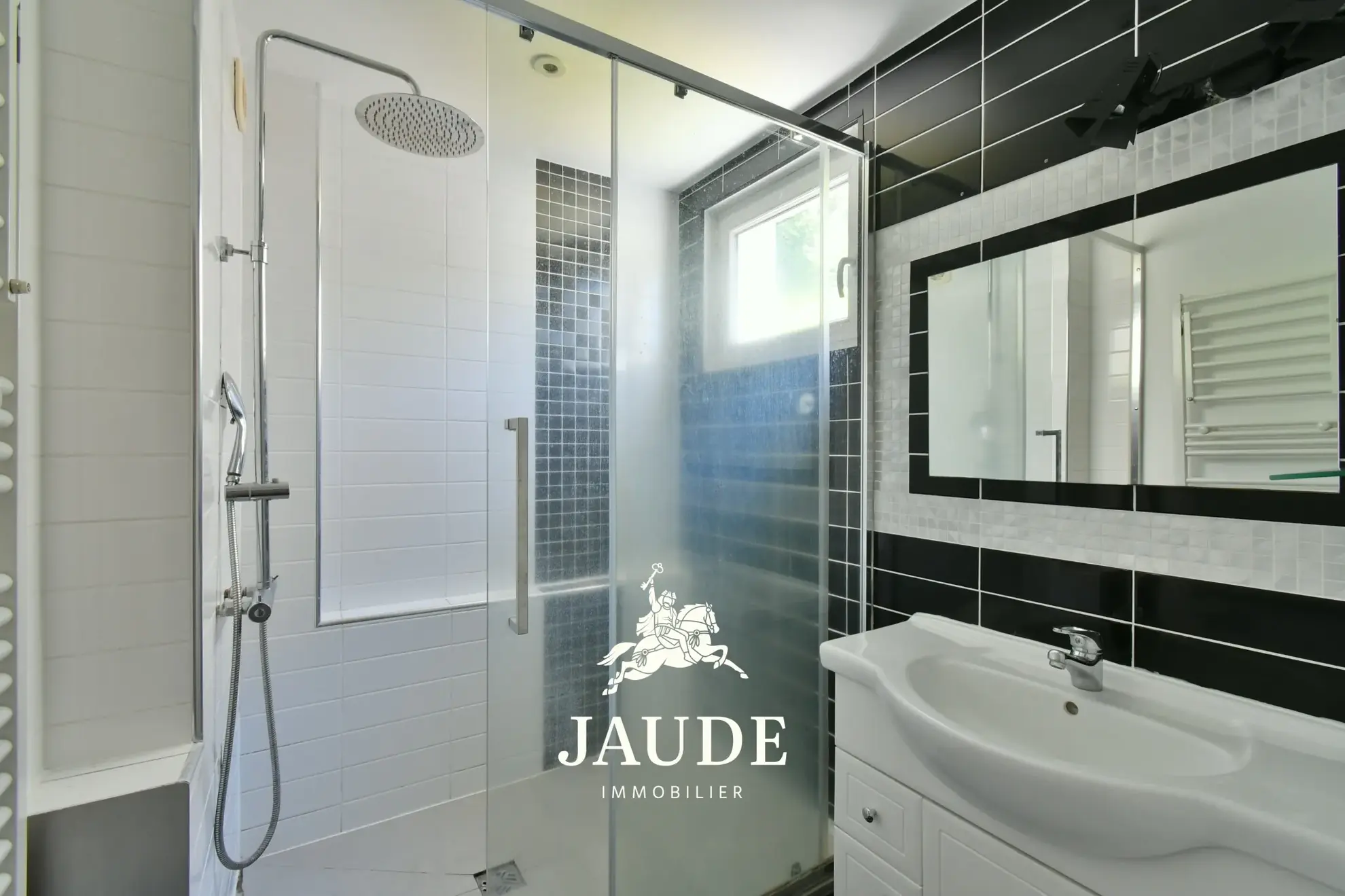 Appartement 3 pièces de 65 m² à Royat avec balcon, garage et cave 