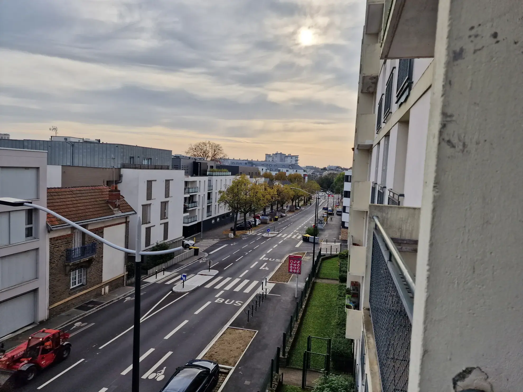 Maison de village avec cour et cave à Saint-Geniès-de-Comolas - Fort potentiel de rénovation
