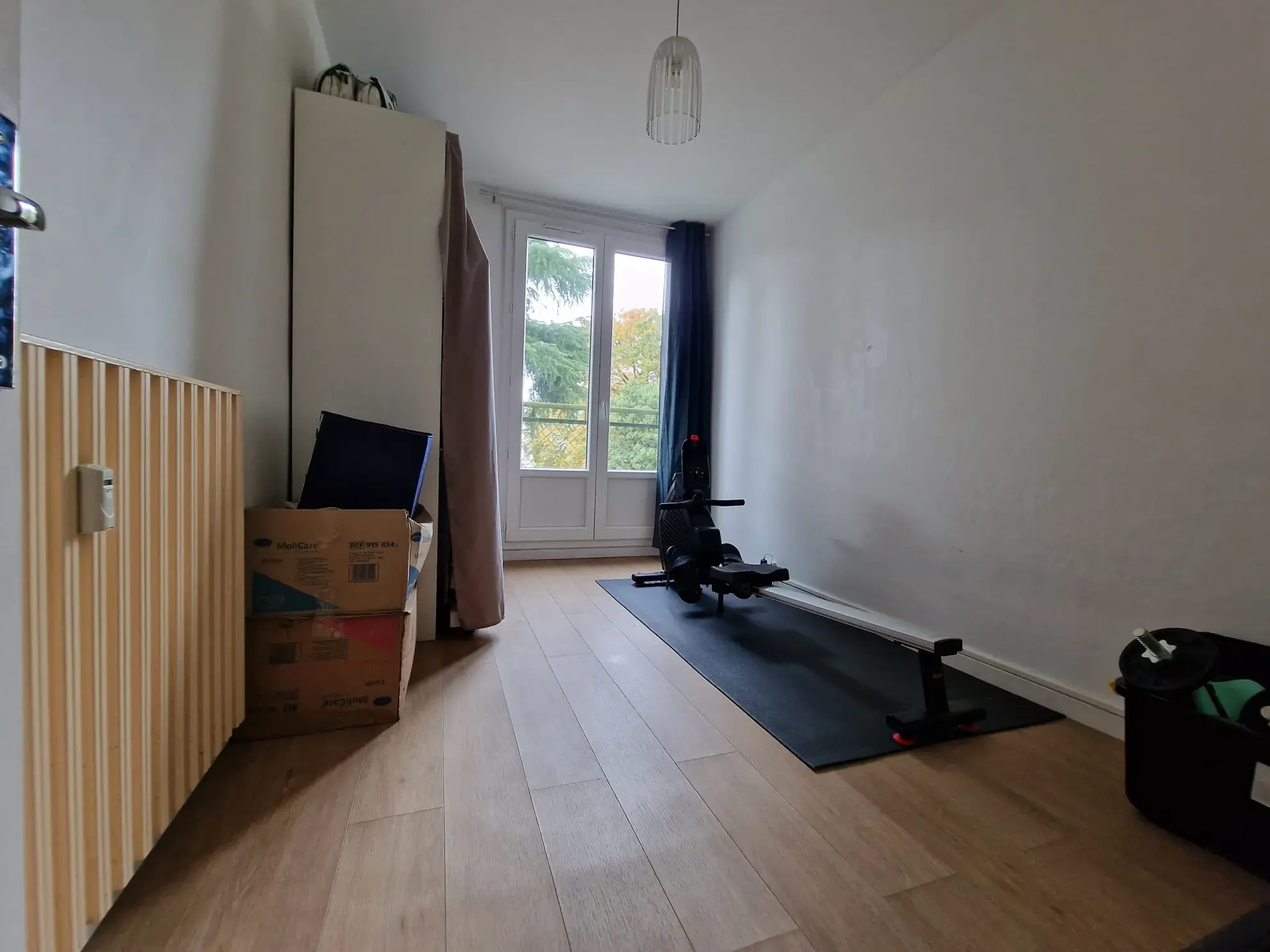 Maison de village avec cour et cave à Saint-Geniès-de-Comolas - Fort potentiel de rénovation 