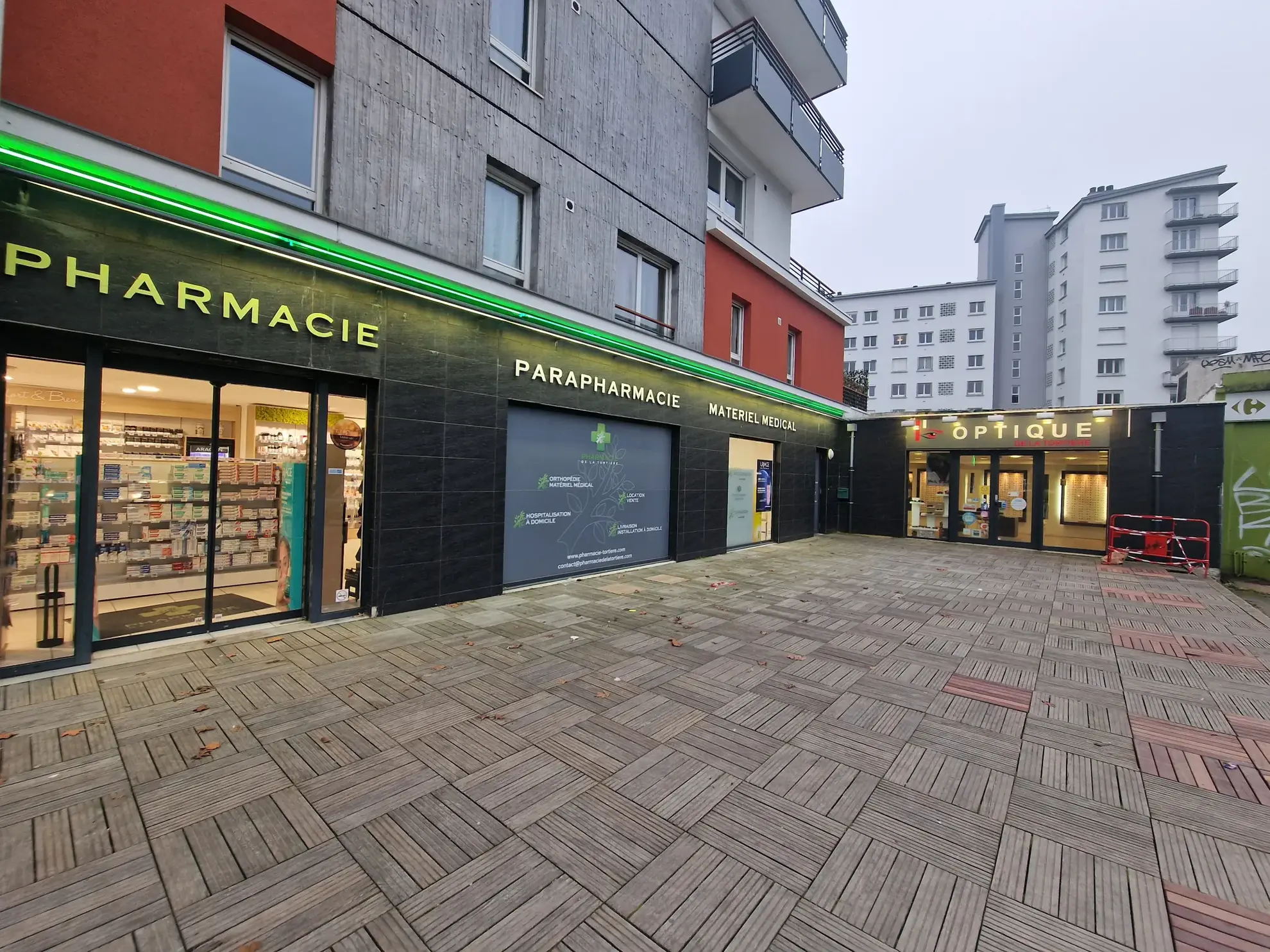Maison de village avec cour et cave à Saint-Geniès-de-Comolas - Fort potentiel de rénovation 