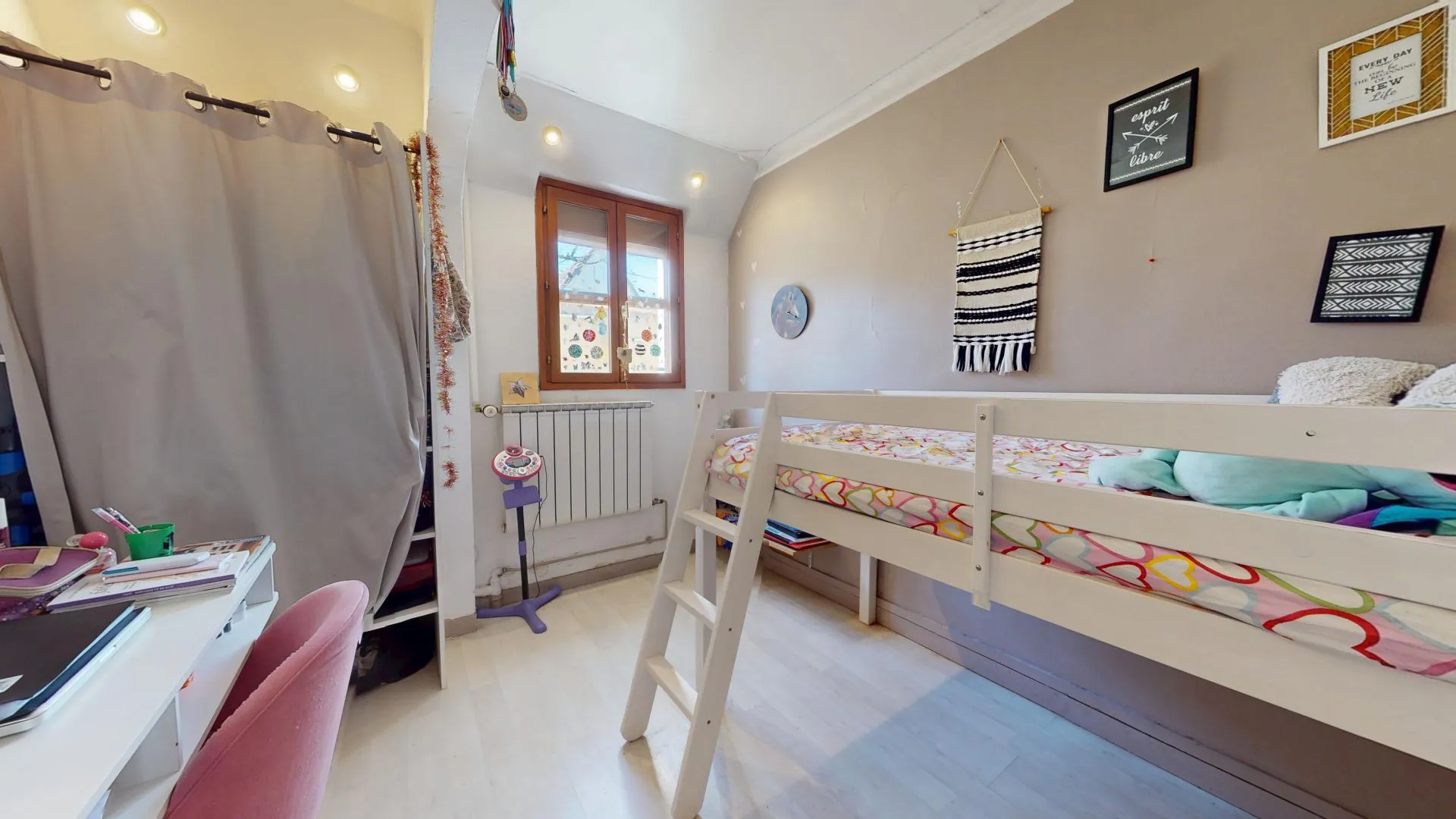 Pavillon de plain-pied 6 pièces à Sevran sur terrain de 385 m² 