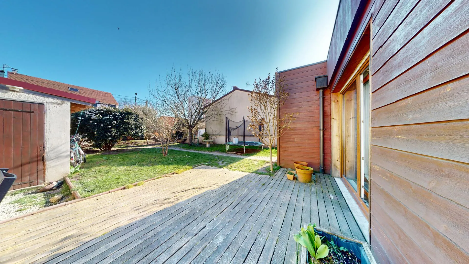 Pavillon de plain-pied 6 pièces à Sevran sur terrain de 385 m² 