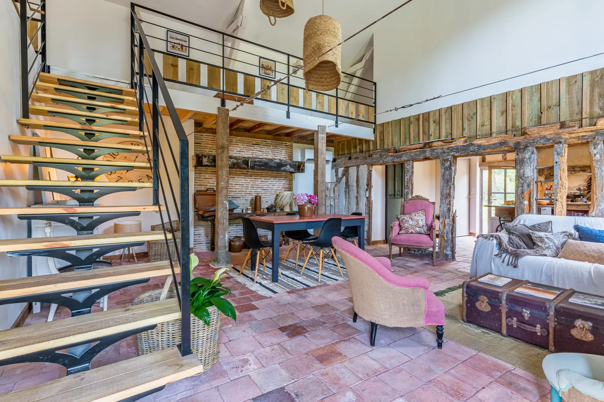 Ferme rénovée avec piscine et grand terrain à Trensacq - 92 m² 