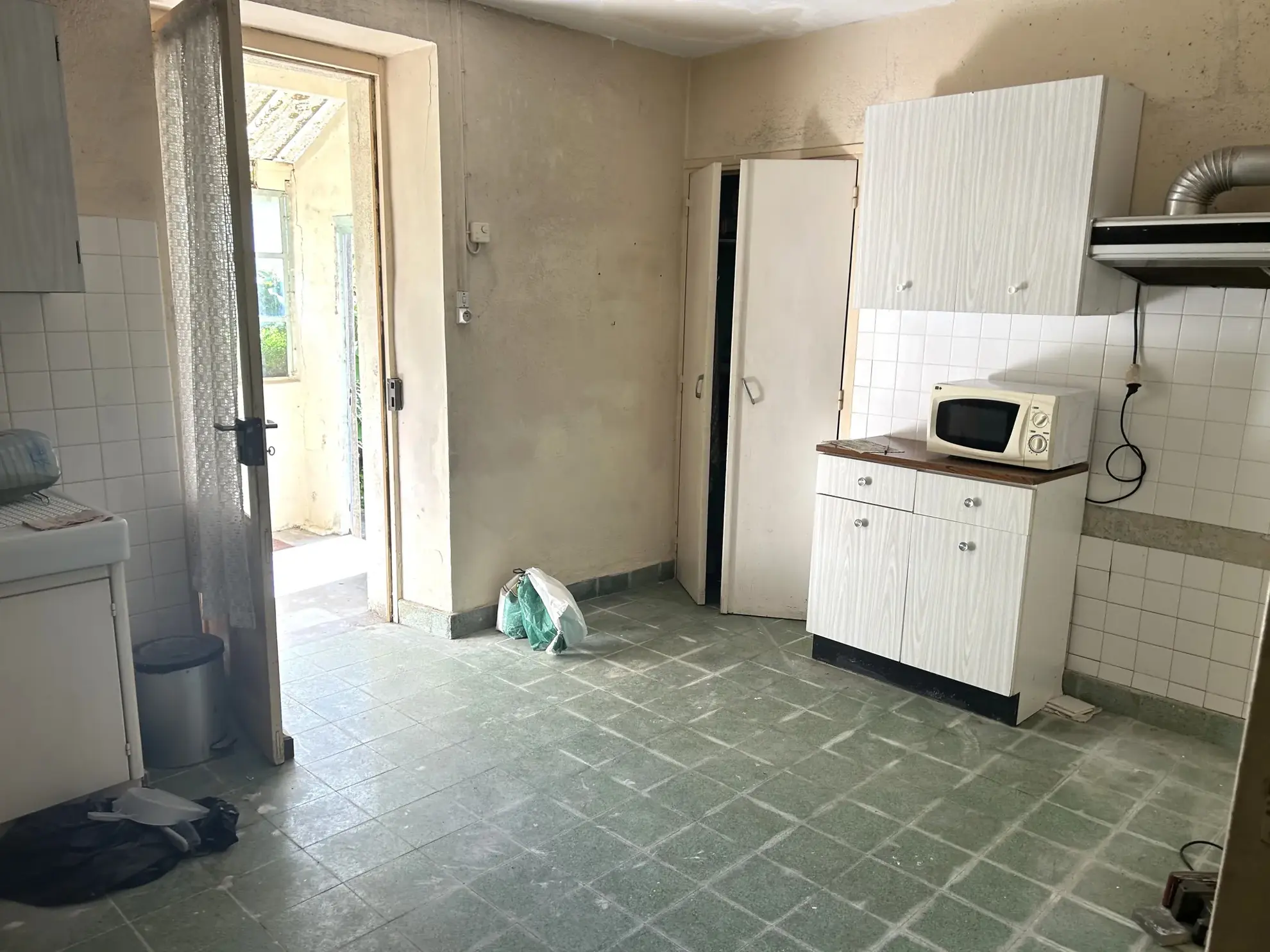 Maison avec deux habitations à vendre entre Guerigny et Premery, terrain de 3310 m² 