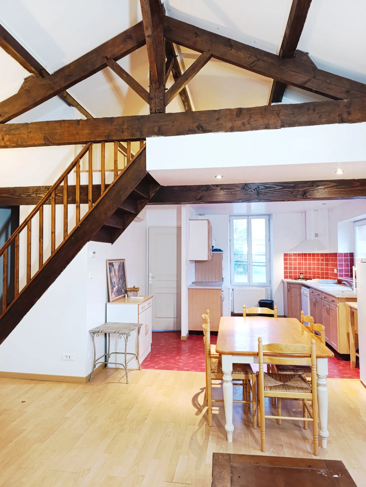 Rare ensemble immobilier à Mezin près de Nérac avec maison, appartement et dépendance en pierre 