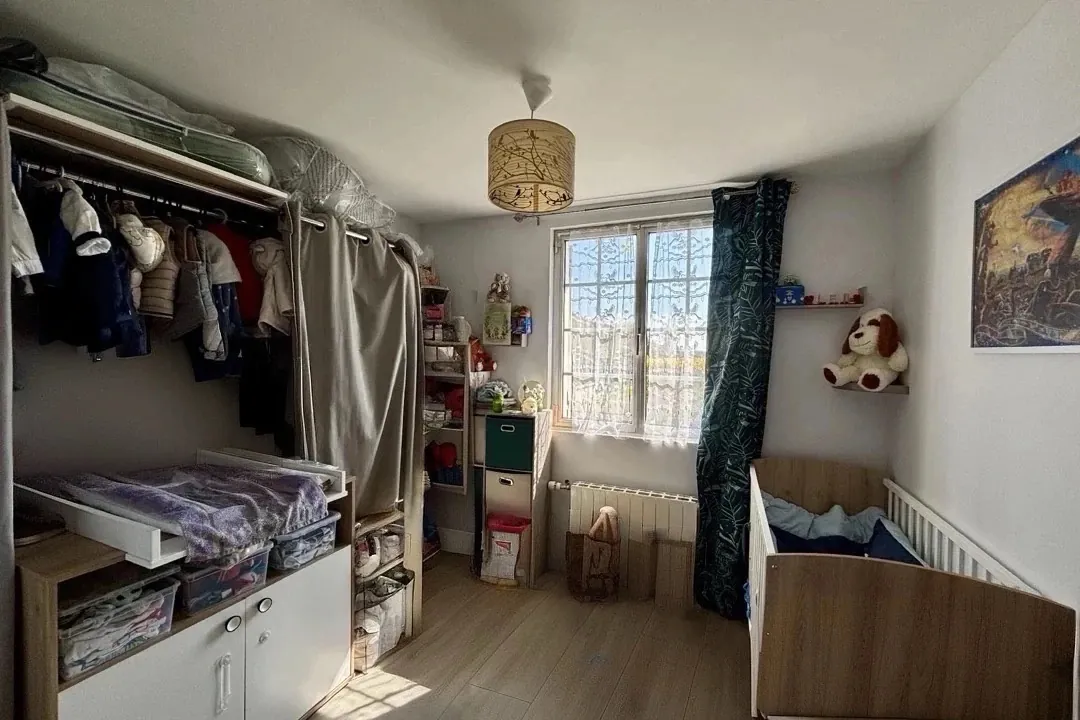 Maison familiale de 105m² avec jardin à Valdampierre dans un environnement calme 