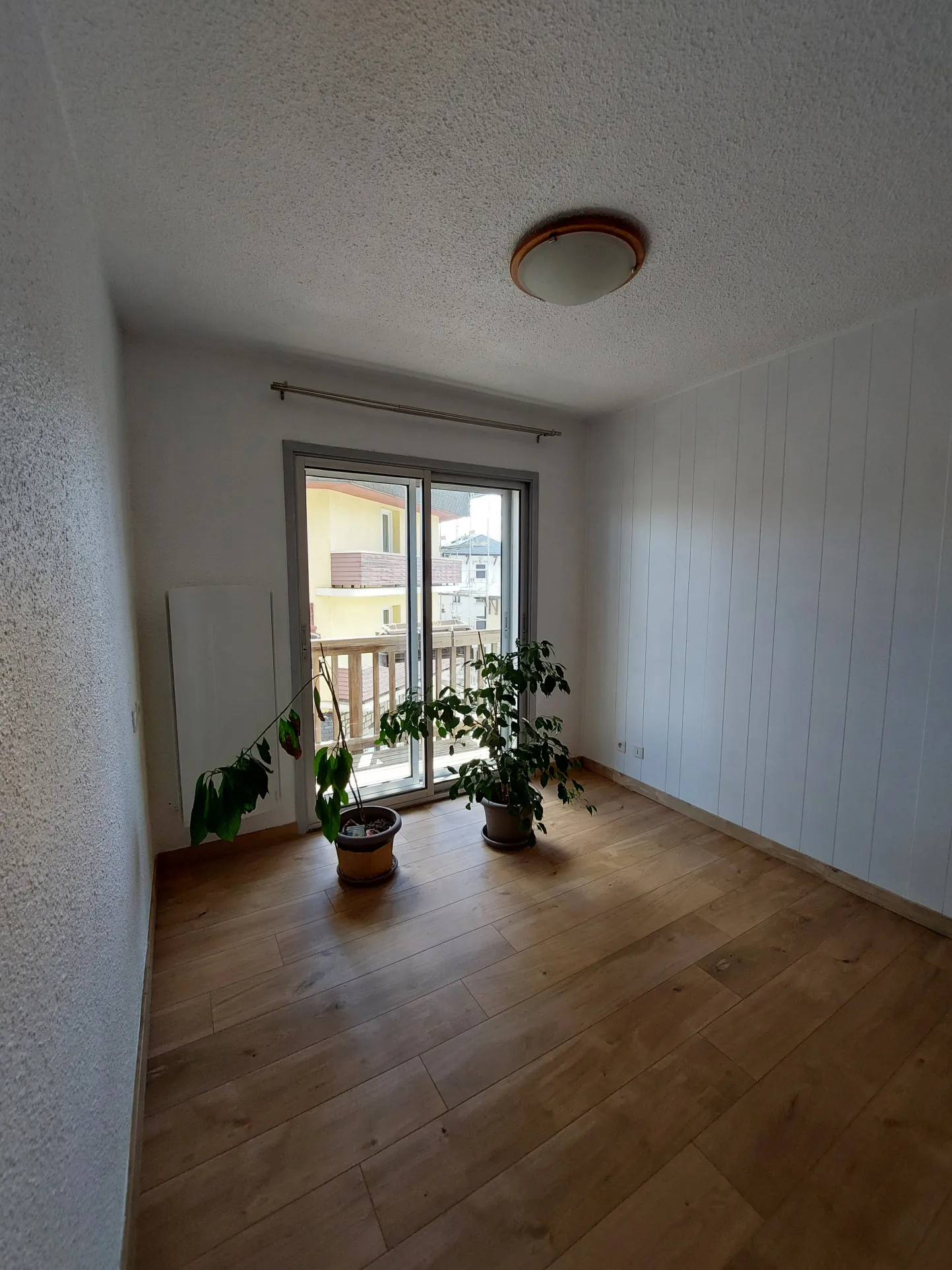 Appartement T2 rénové avec balcon et parking à Font-Romeu centre-ville 