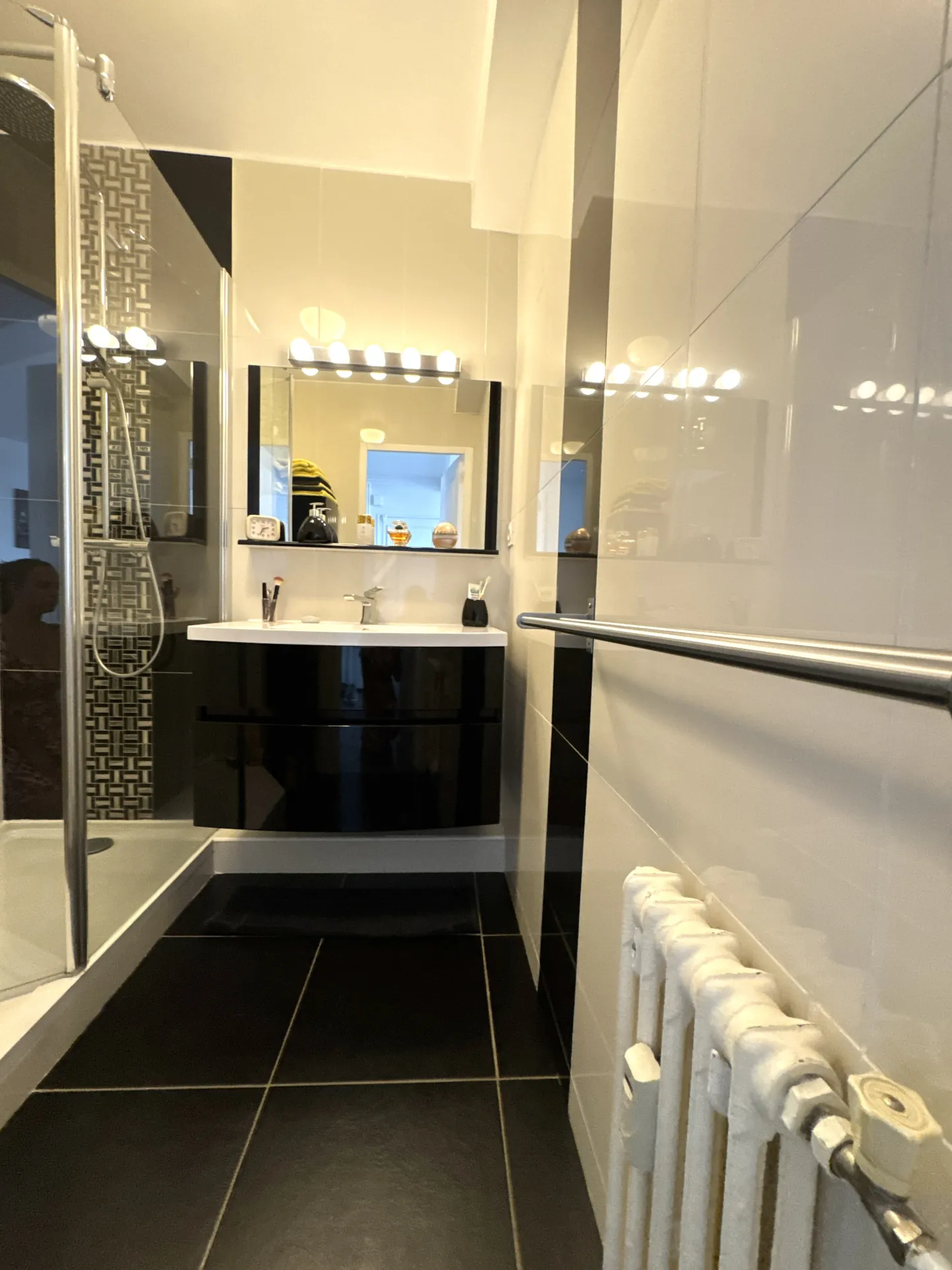 Appartement F2 bis lumineux avec cave à Saint-Étienne – Opportunité d'achat ou d'investissement 