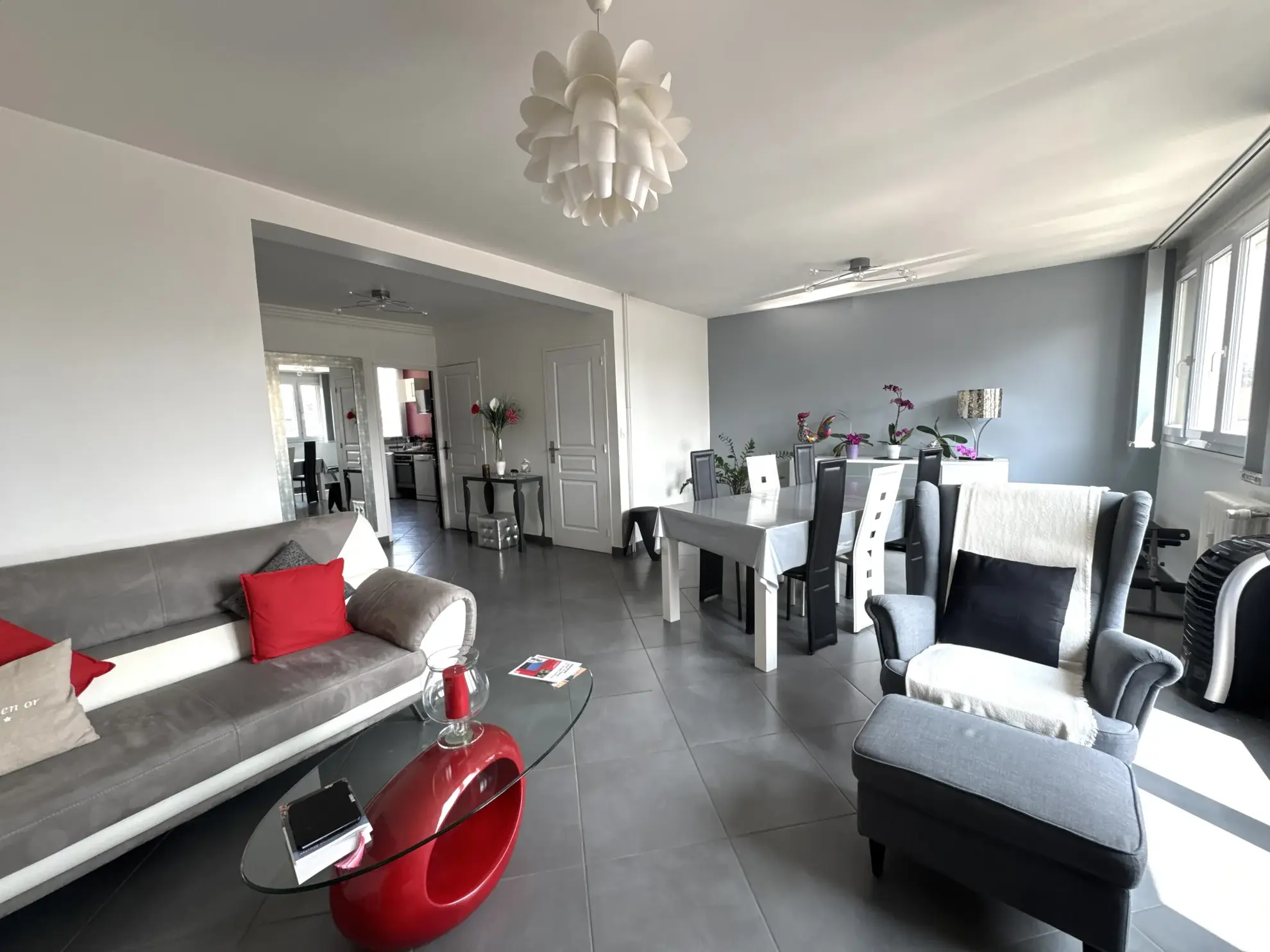 Appartement F2 bis lumineux avec cave à Saint-Étienne – Opportunité d'achat ou d'investissement 