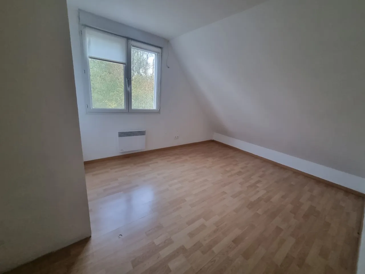 Maison spacieuse avec jardin et garage à Hardinghen - Idéal famille 