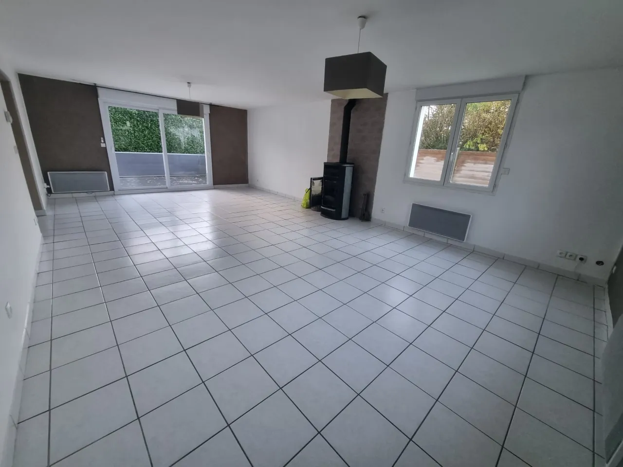 Maison spacieuse avec jardin et garage à Hardinghen - Idéal famille 