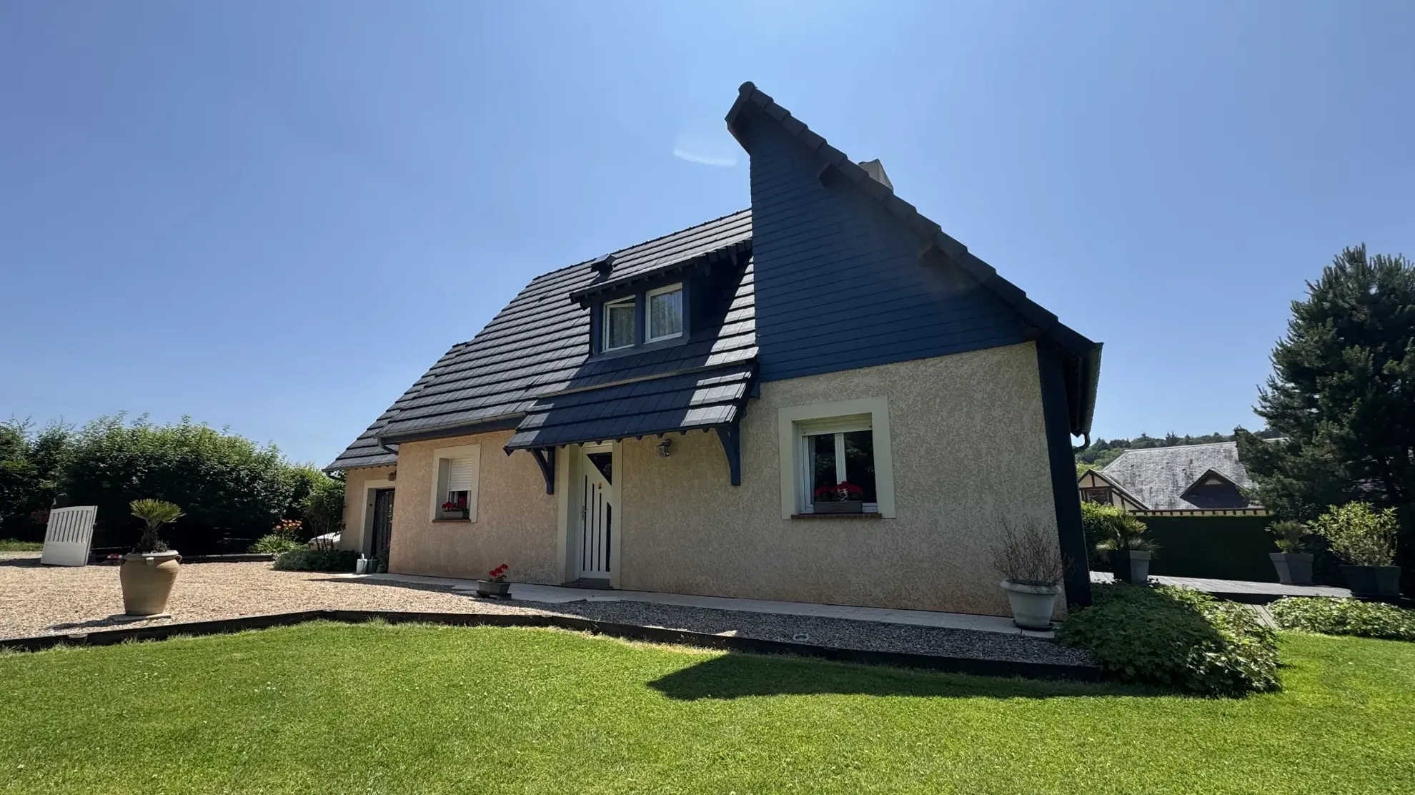 Maison lumineuse 4 chambres avec jardin et garage à Cormeilles