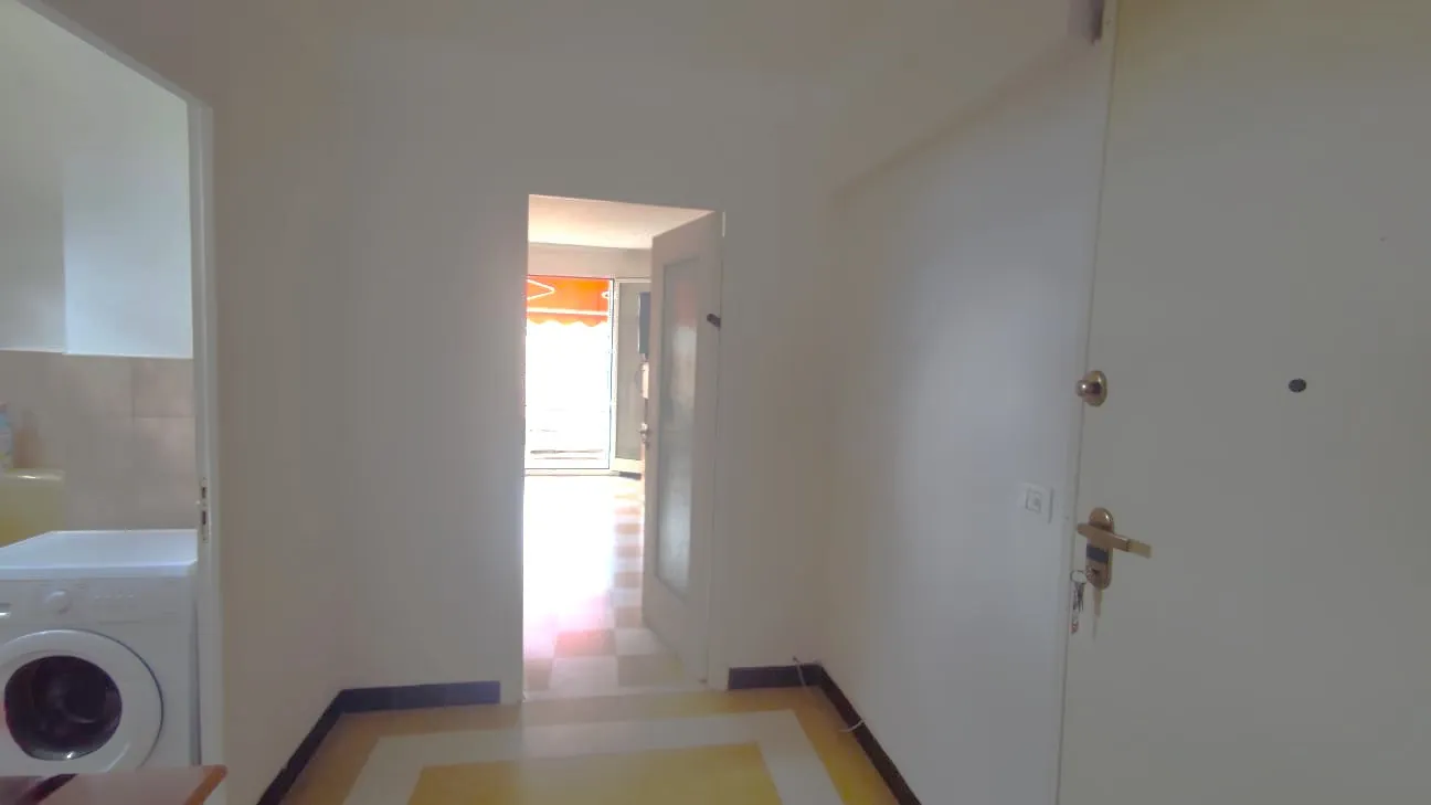 Appartement avec vue mer à Menton - Charmant T2 entièrement rénové 