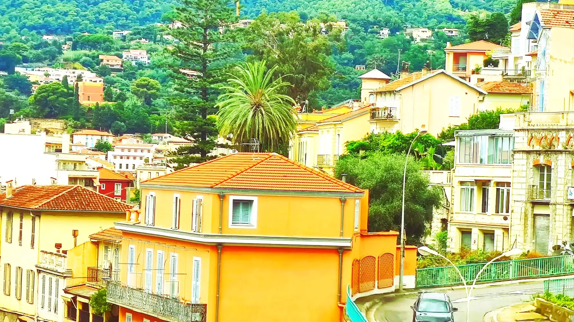 Appartement avec vue mer à Menton - Charmant T2 entièrement rénové 