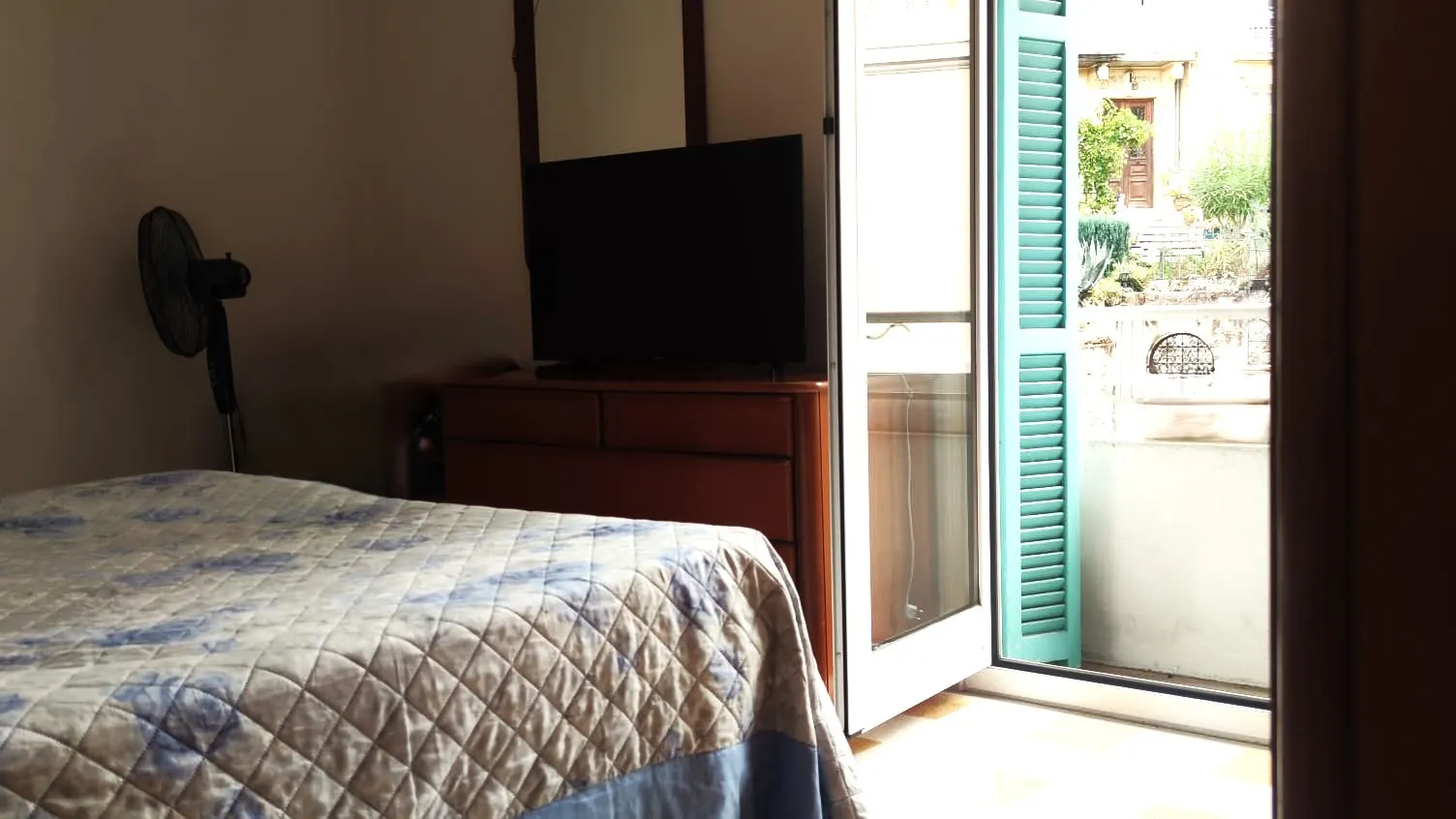 Appartement avec vue mer à Menton - Charmant T2 entièrement rénové 