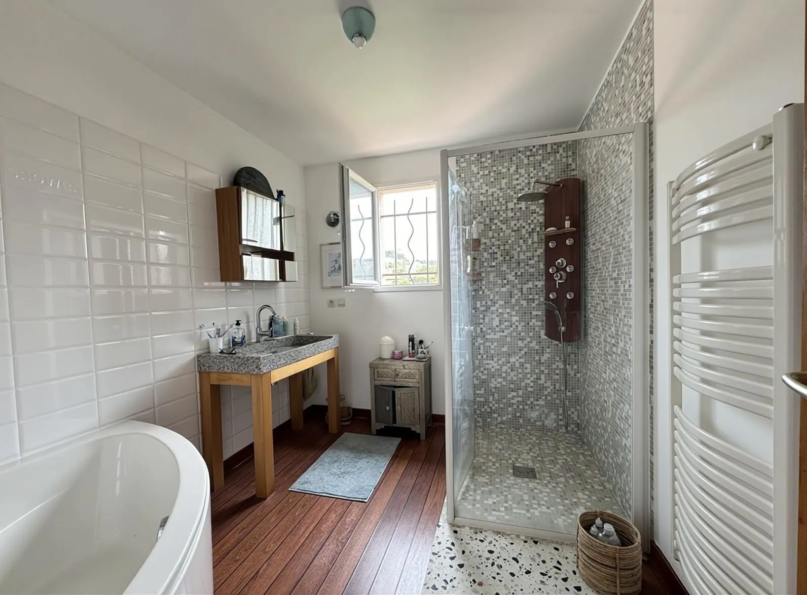 Maison 3 chambres avec piscine à Martigues Ferrières – 110 m² 