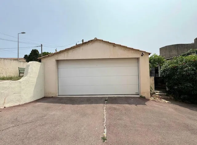 Maison 3 chambres avec piscine à Martigues Ferrières – 110 m² 