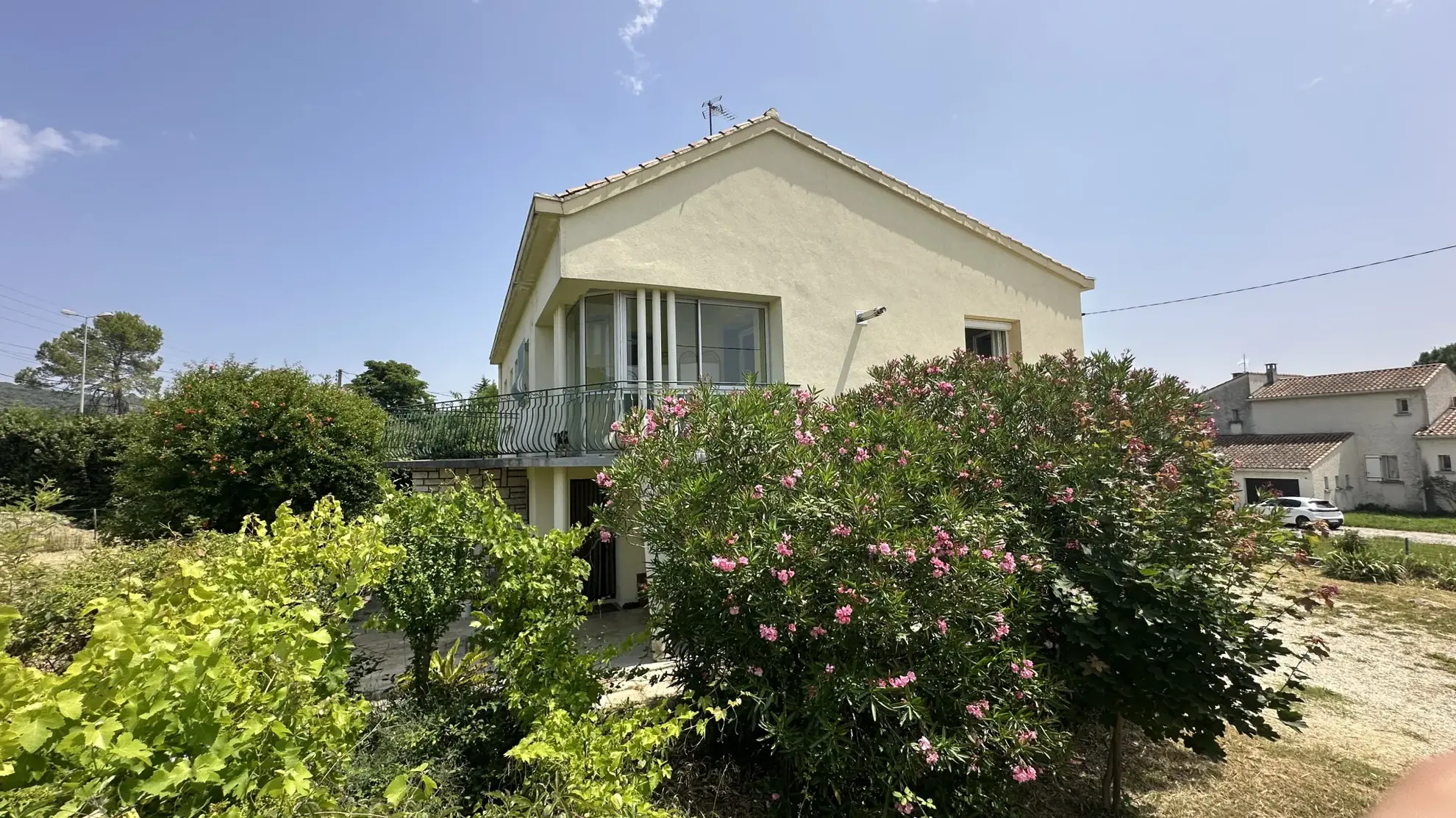 Maison à vendre à St Privat des Vieux - 109 m², 3 chambres, grand terrain clos 