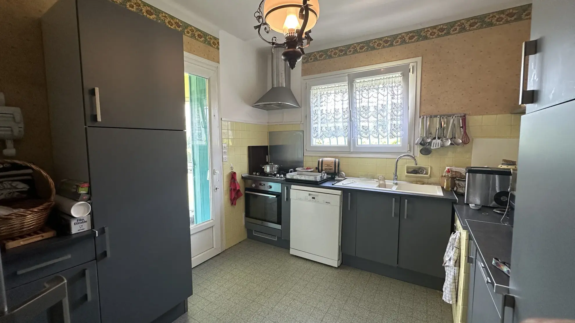 Maison à vendre à St Privat des Vieux - 109 m², 3 chambres, grand terrain clos 