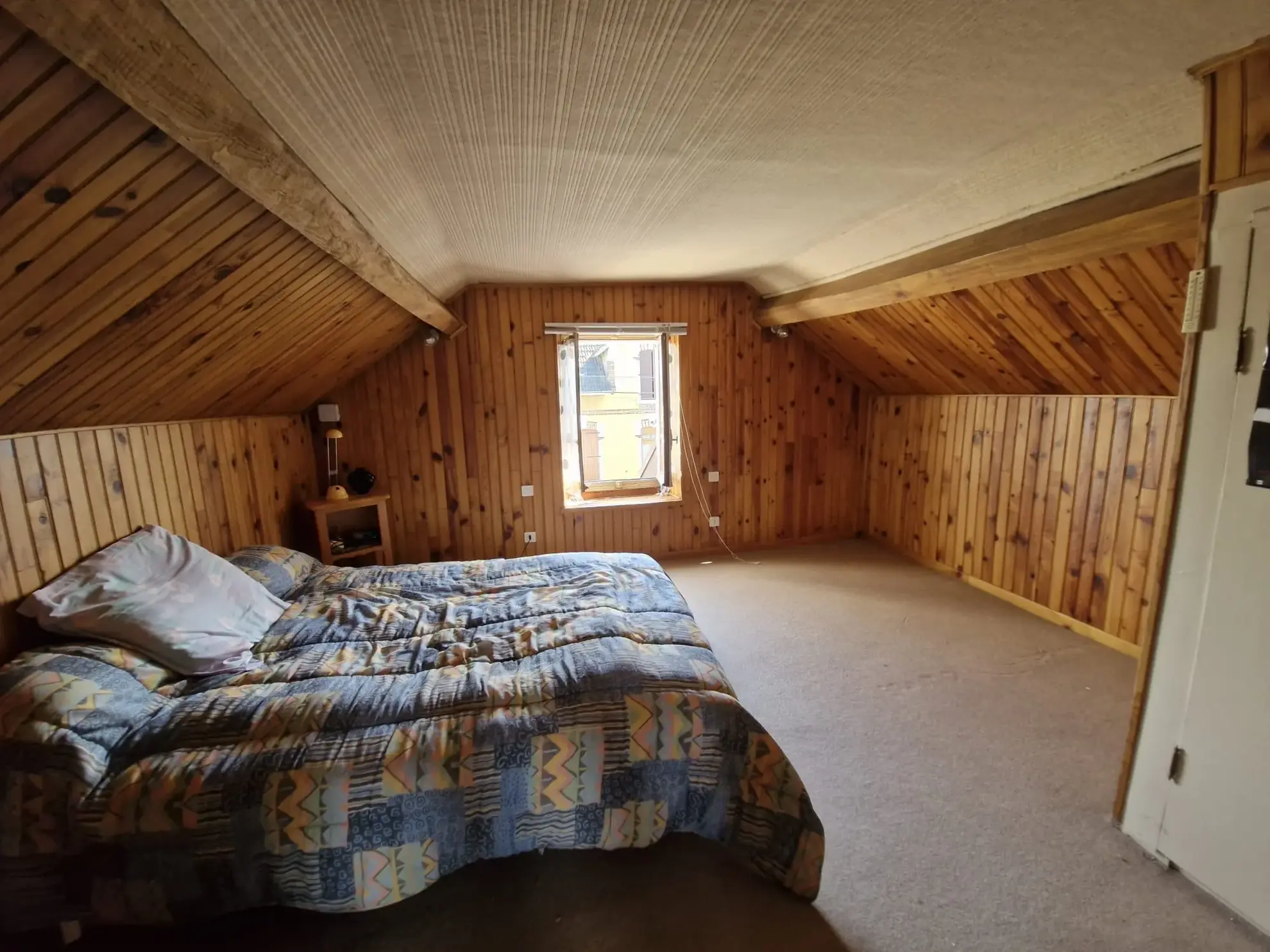 Maison à vendre à Auxerre - 81 m², 5 pièces, garage et jardin 