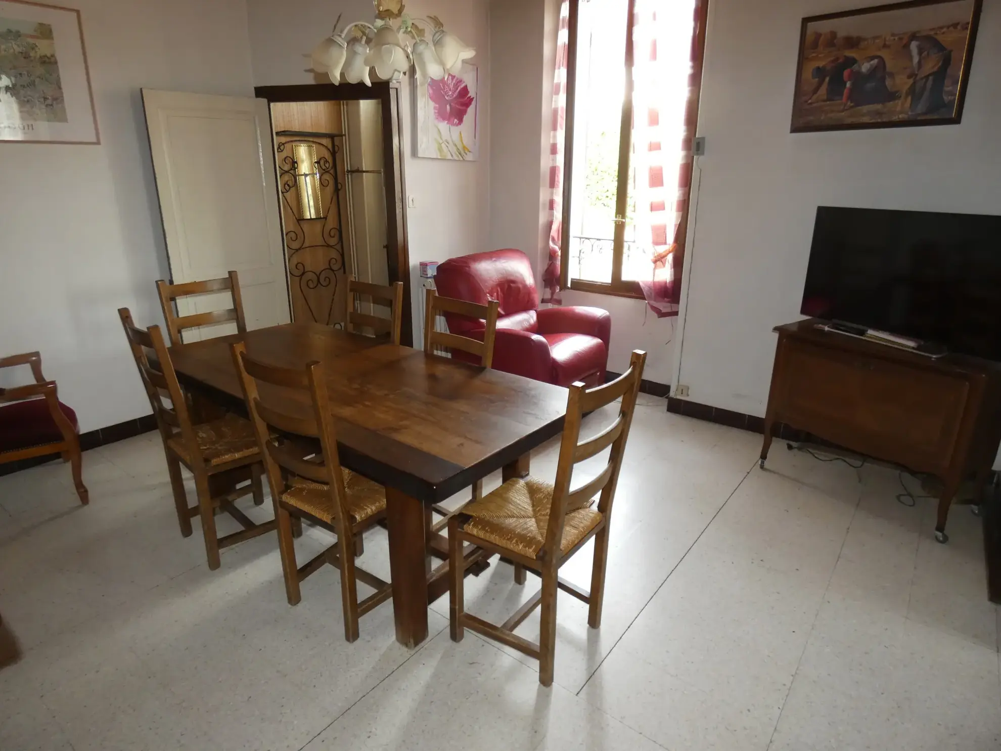 Maison à vendre à Auxerre - 81 m², 5 pièces, garage et jardin 