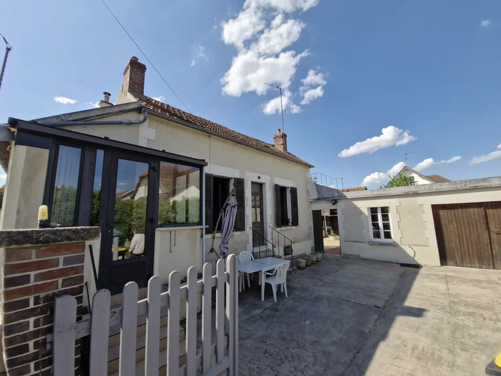 Maison à vendre à Auxerre - 81 m², 5 pièces, garage et jardin