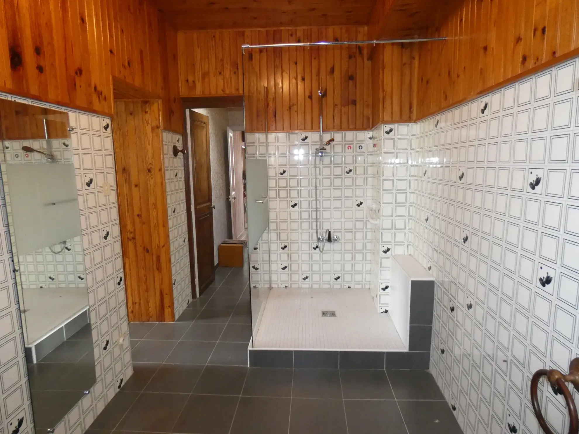 Maison à vendre à Auxerre - 81 m², 5 pièces, garage et jardin 