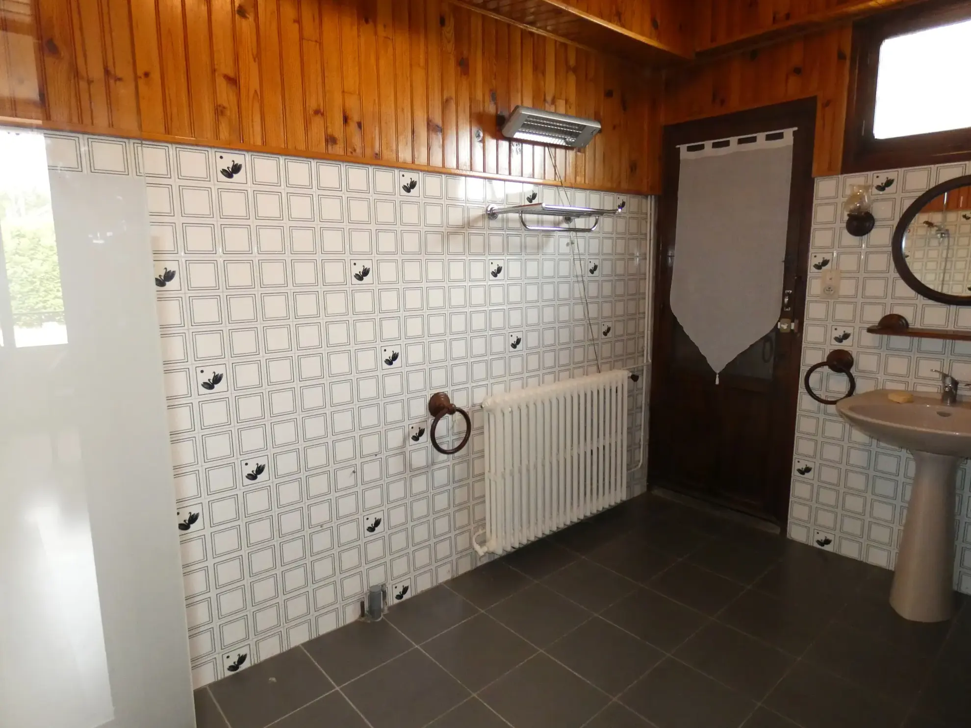 Maison à vendre à Auxerre - 81 m², 5 pièces, garage et jardin 