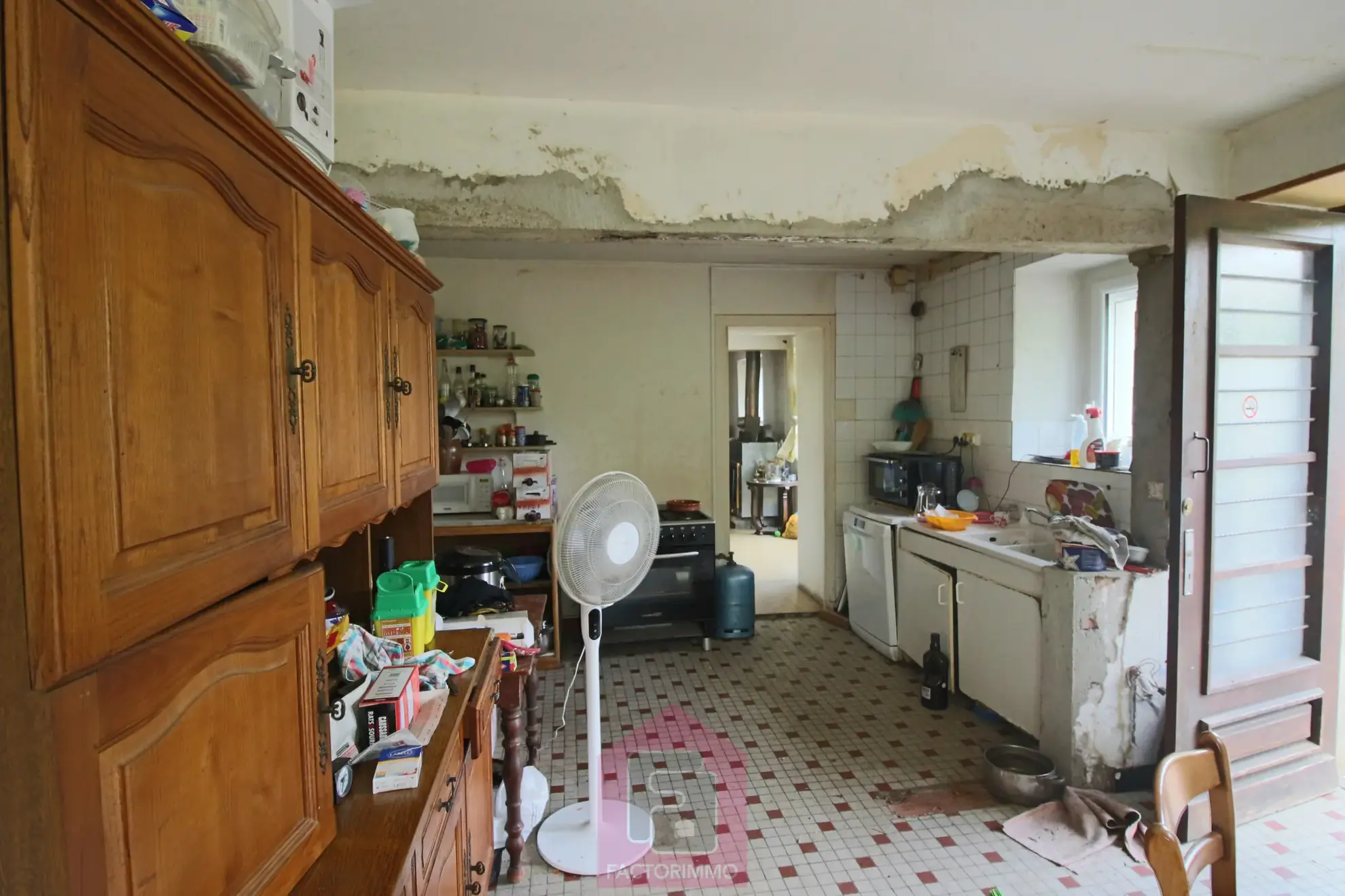 Maison à rénover de 110 m² avec grand terrain à Puy-l'Évêque 