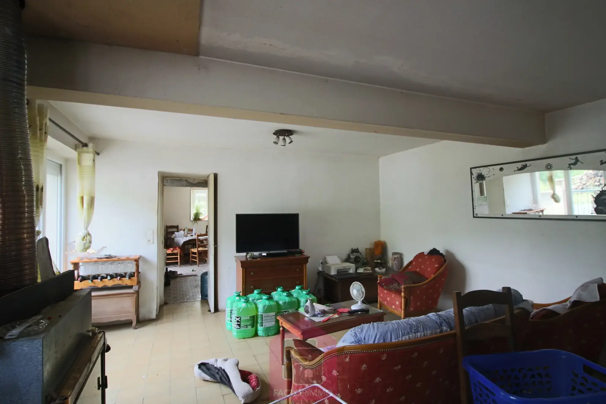 Maison à rénover de 110 m² avec grand terrain à Puy-l'Évêque 