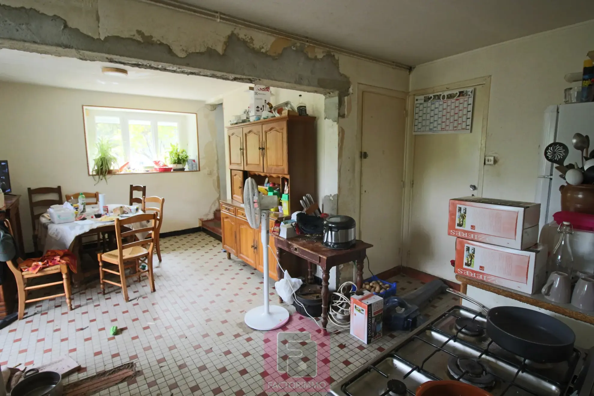 Maison à rénover de 110 m² avec grand terrain à Puy-l'Évêque 