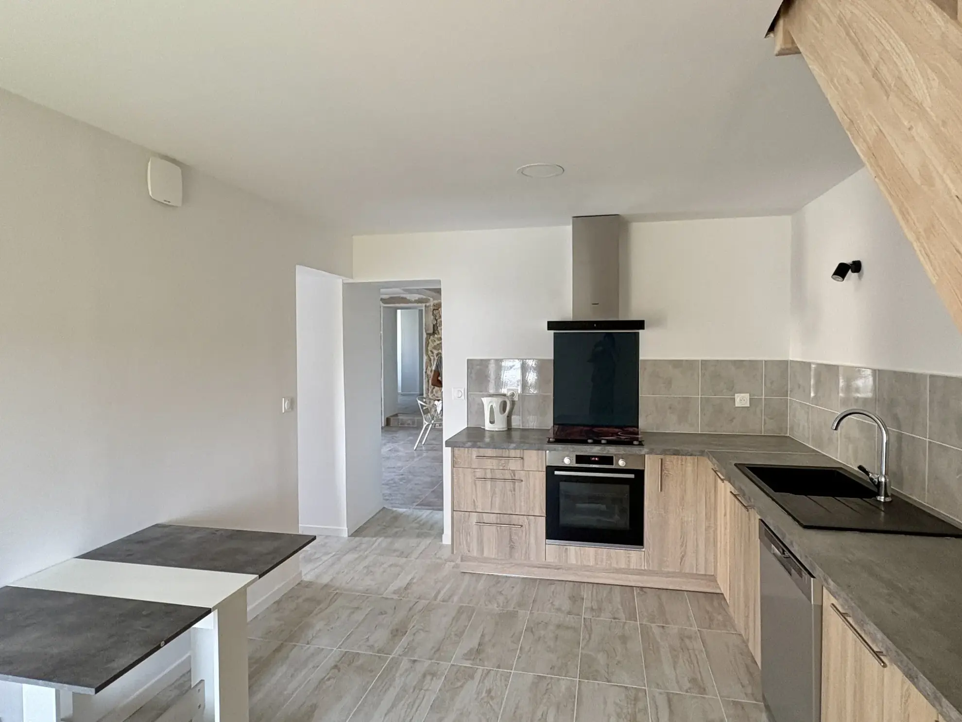 Belle maison de village rénovée à Pujols-sur-Ciron, 4 chambres, jardin, proche Langon 