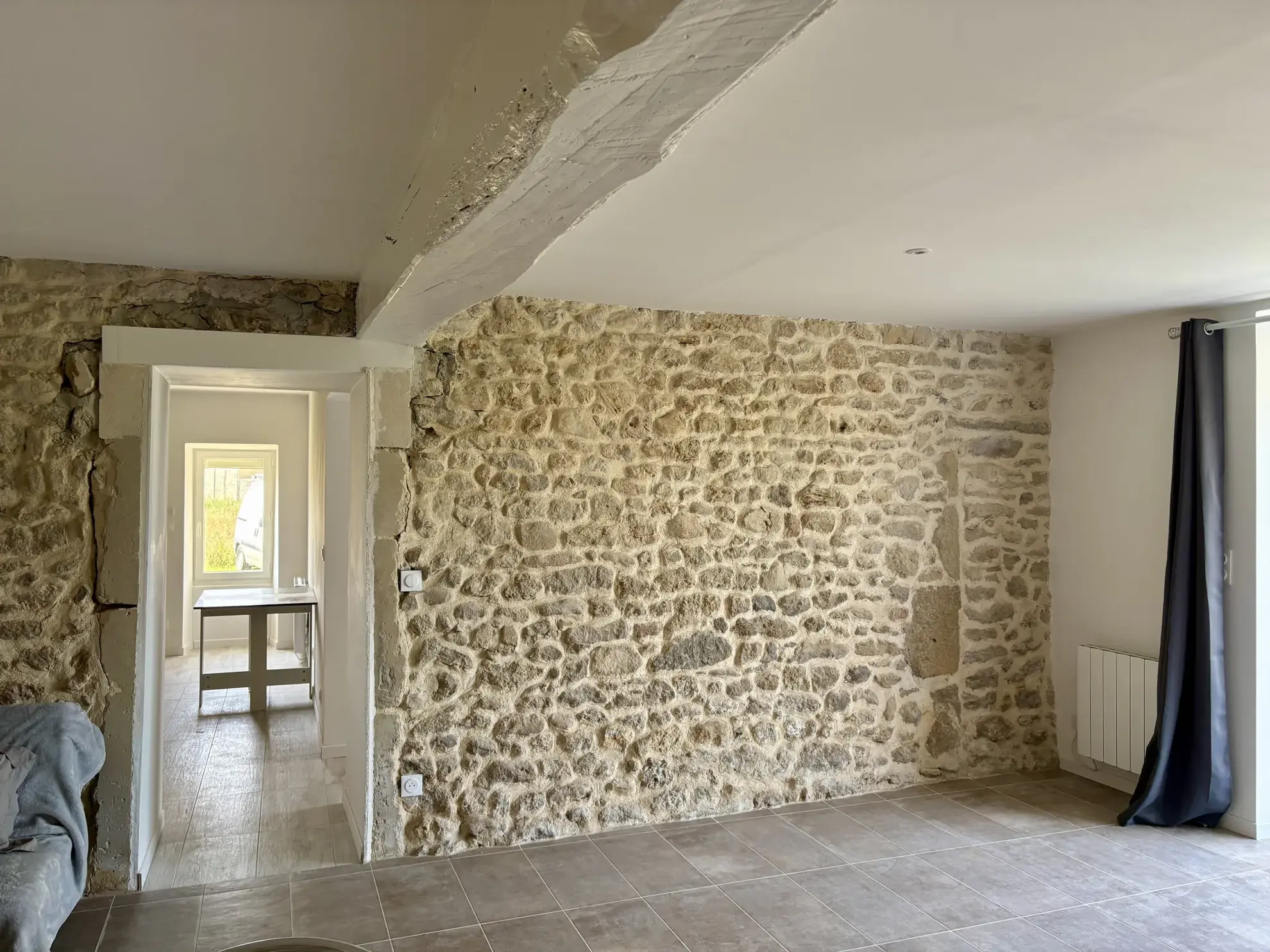 Belle maison de village rénovée à Pujols-sur-Ciron, 4 chambres, jardin, proche Langon 