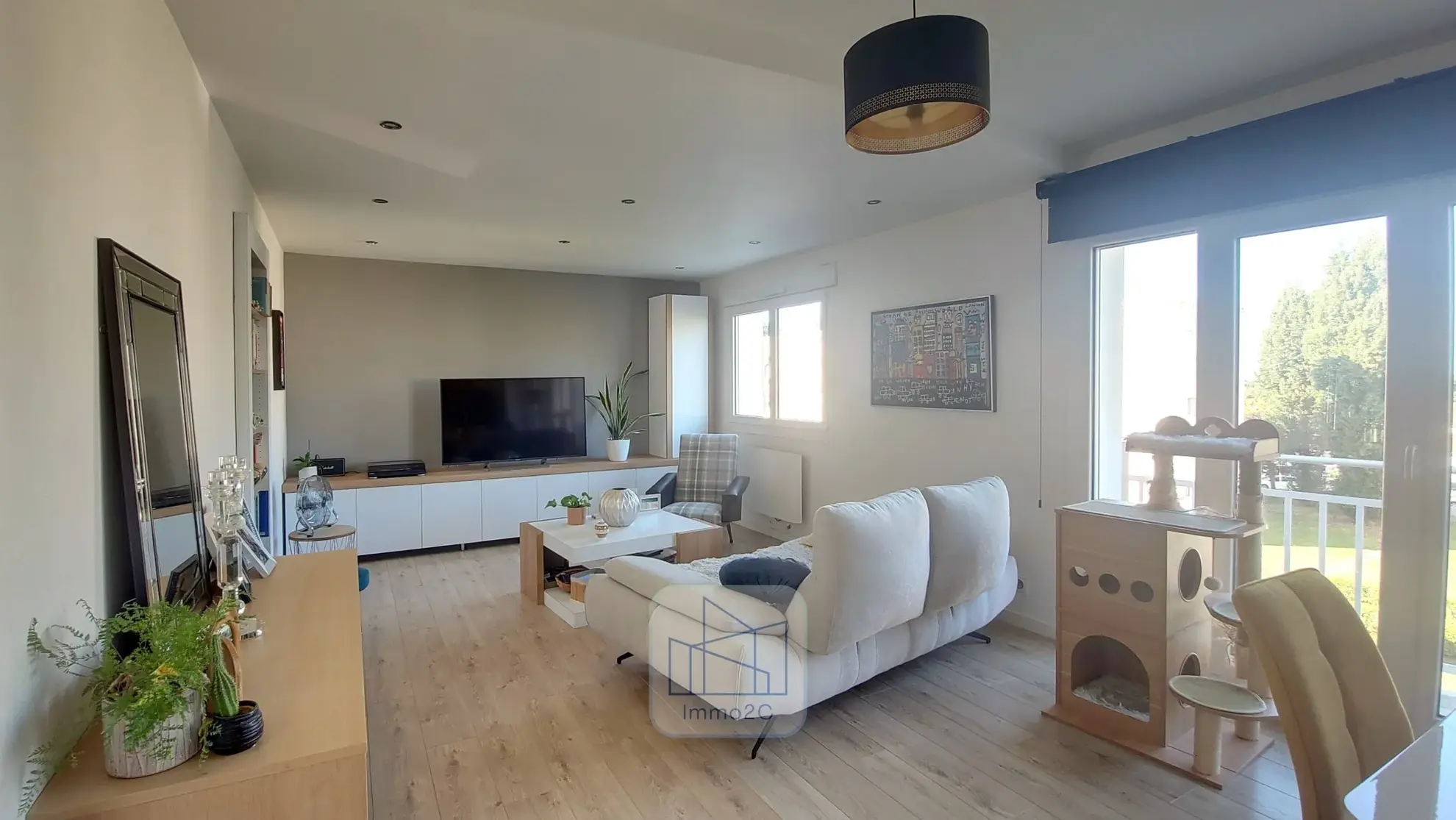 Appartement T3 rénové de 76 m² à Rezé avec balcon et stationnement 