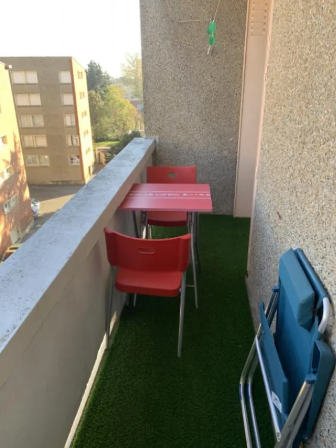 Appartement T3/T4 rénové avec balcon à Toulouse Côte Pavée 