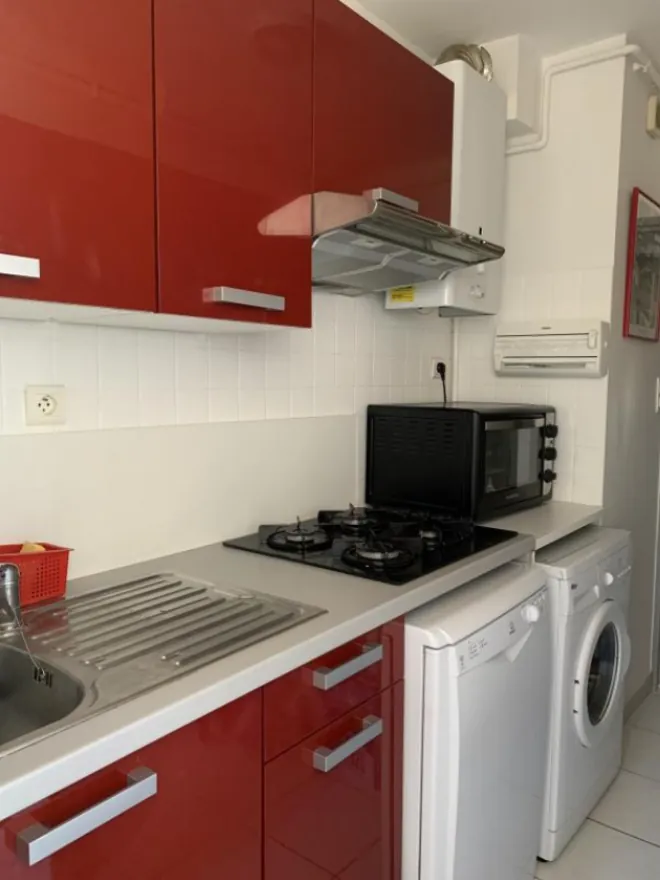 Appartement T3/T4 rénové avec balcon à Toulouse Côte Pavée 