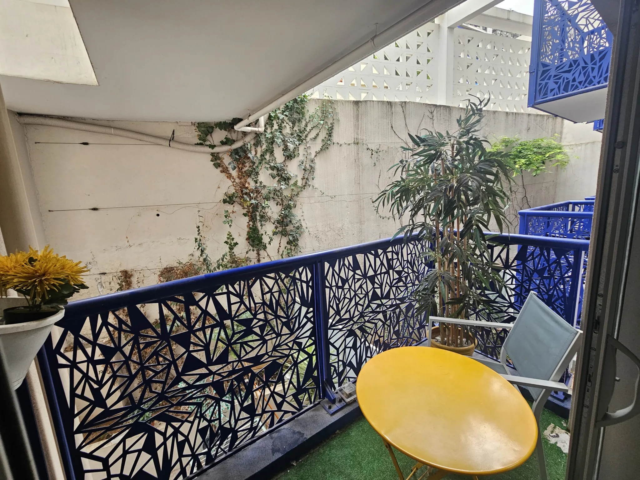 Studio moderne de 26,41 m2 avec balcon à Nice, quartier du port 