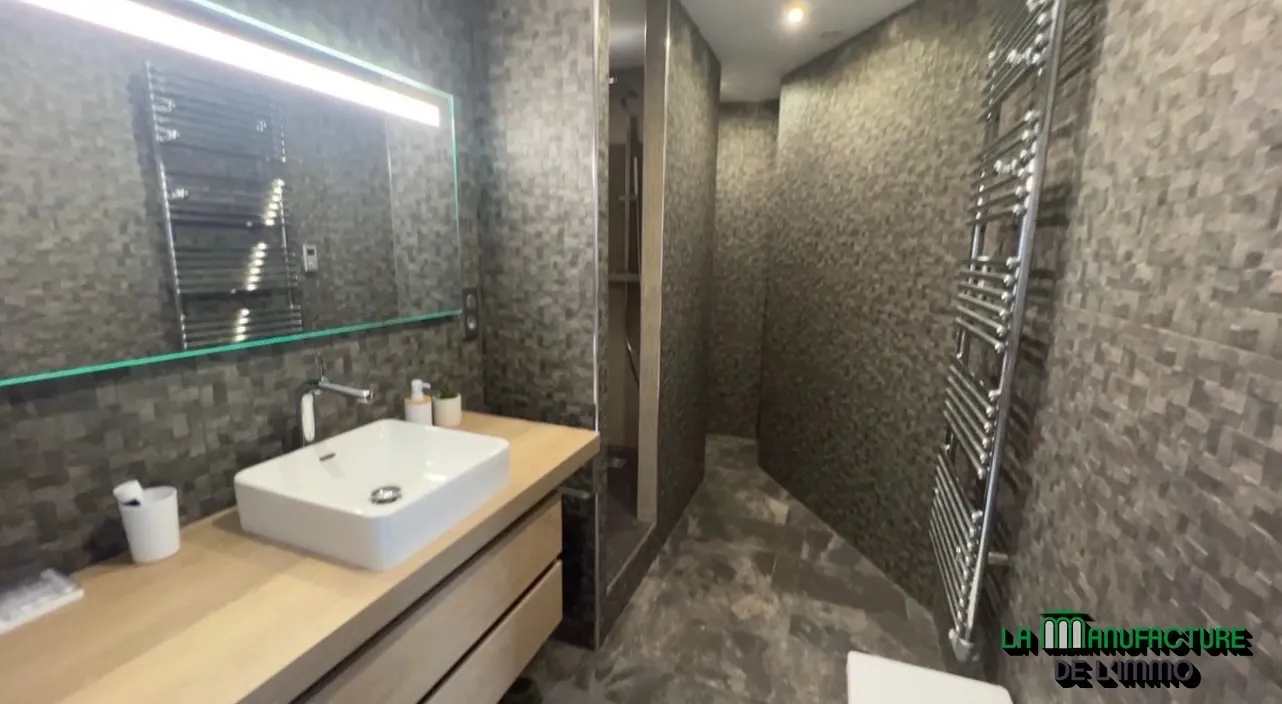 Appartement rénové de 116 m² en centre-ville de Saint-Étienne 