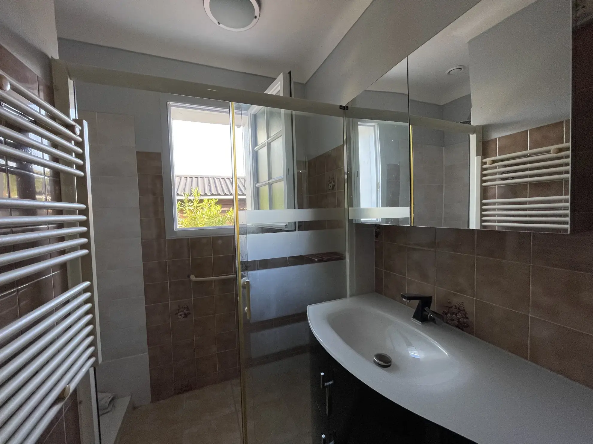 Maison 3 chambres à Barbatre proche centre et plage - Jardin clos et véranda 