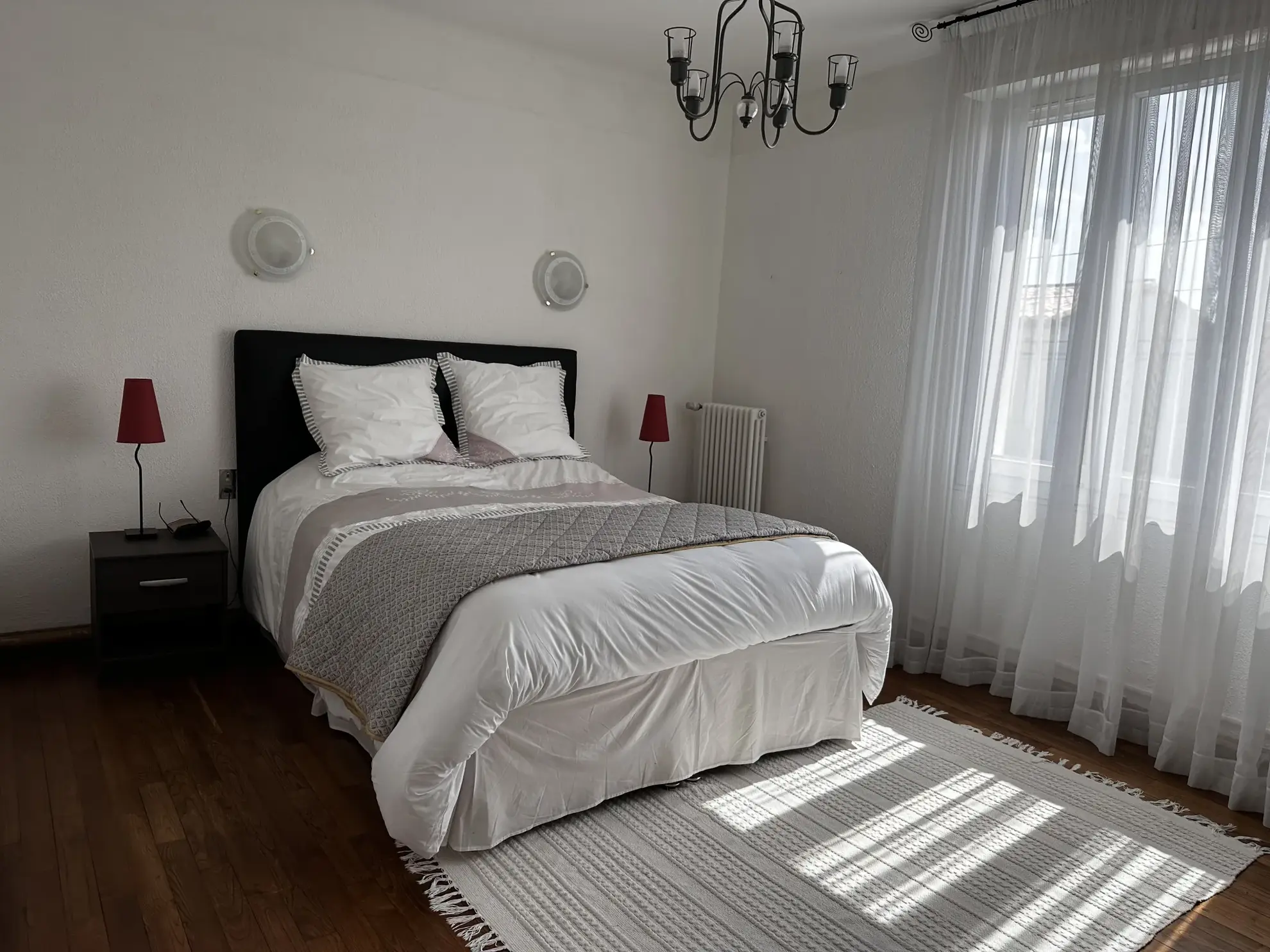 Maison à vendre proche de Carcassonne avec 4 chambres, jardin et garage 