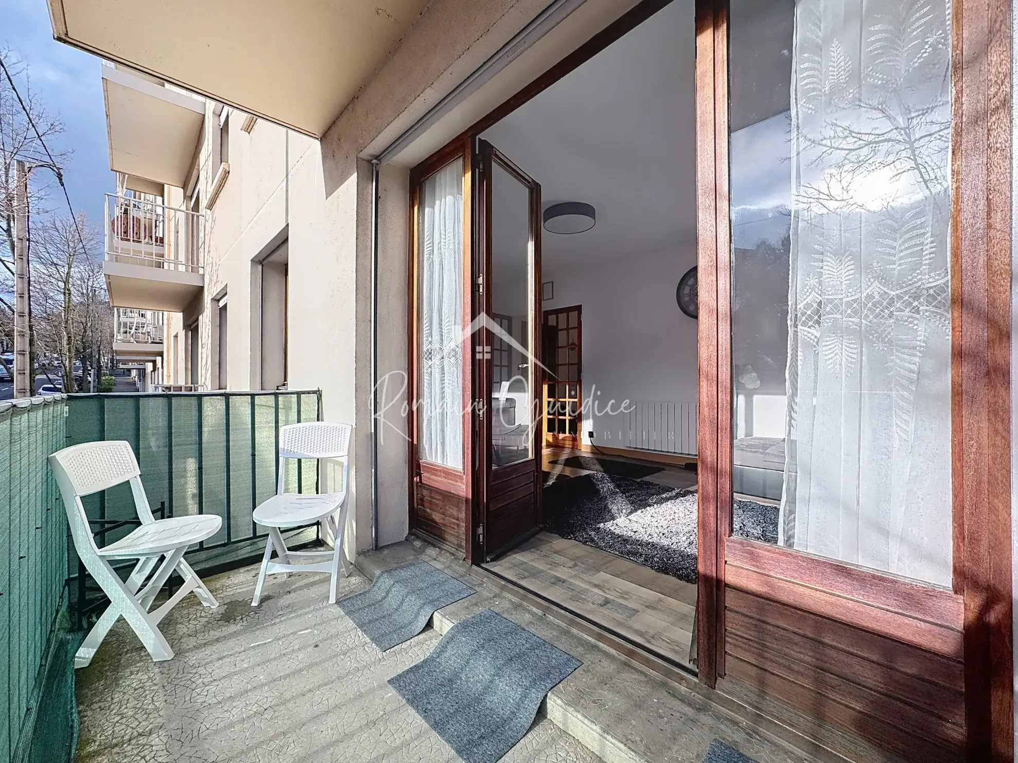 Appartement F5 de 85 m² avec garage et cave à Millau dans le quartier Parc de la Victoire 