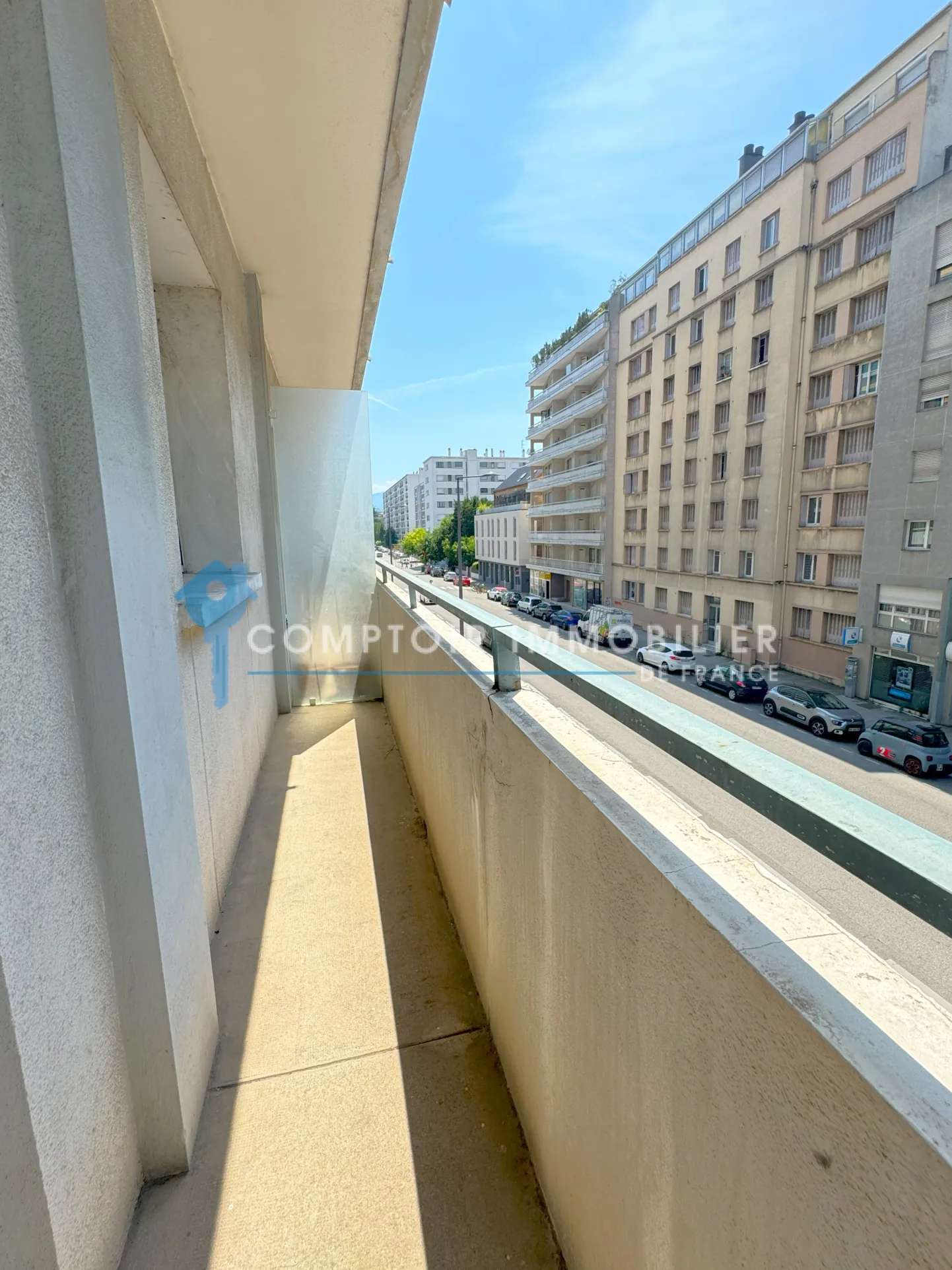 Appartement T2 rénové de 50 m² à Grenoble, idéal investissement locatif 