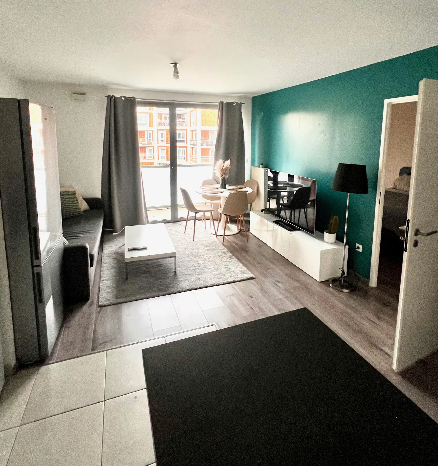 Appartement T2 lumineux de 42,69 m² à Lille avec balcon et parking privé 
